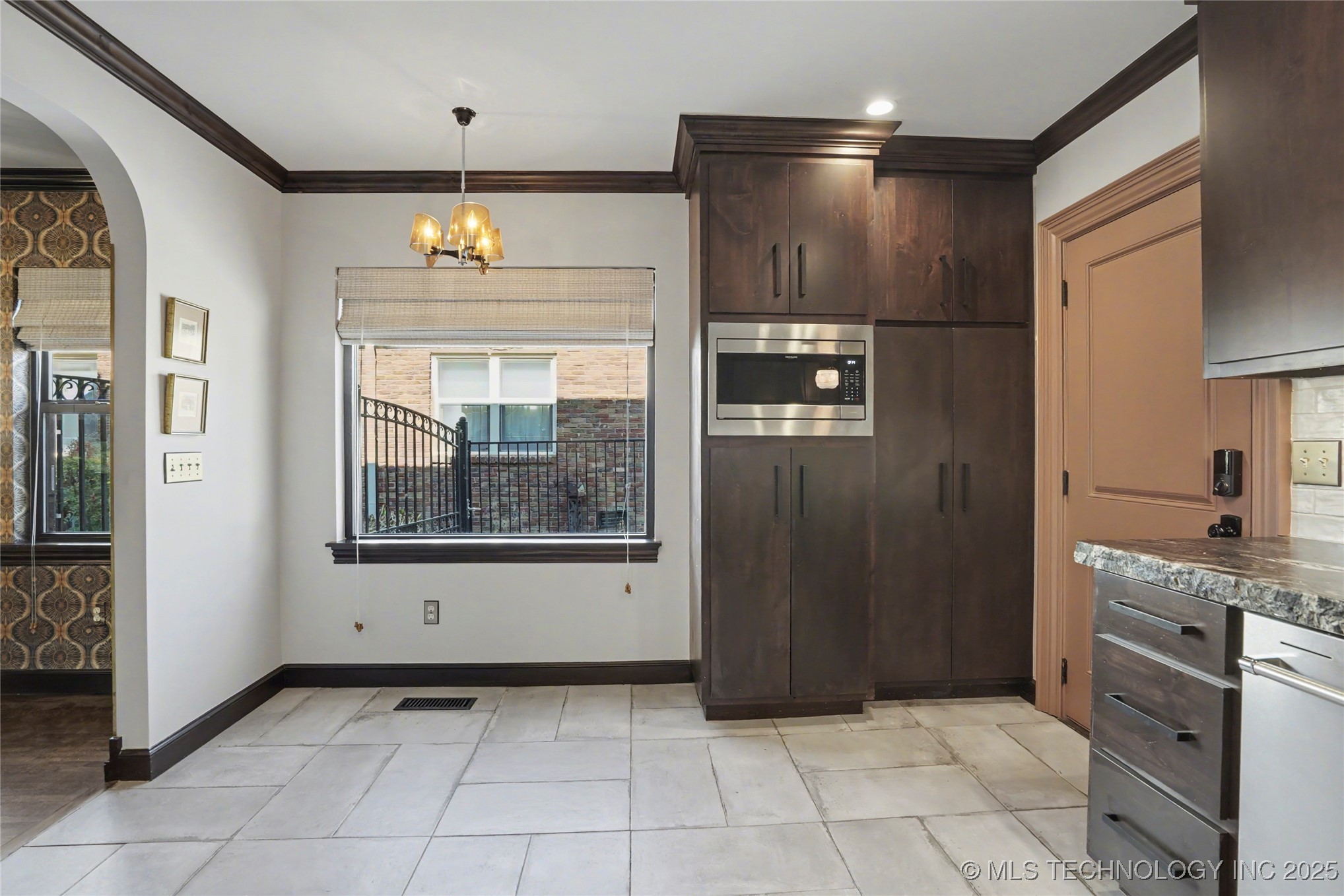 1731 S Gary Avenue Property Photo 16