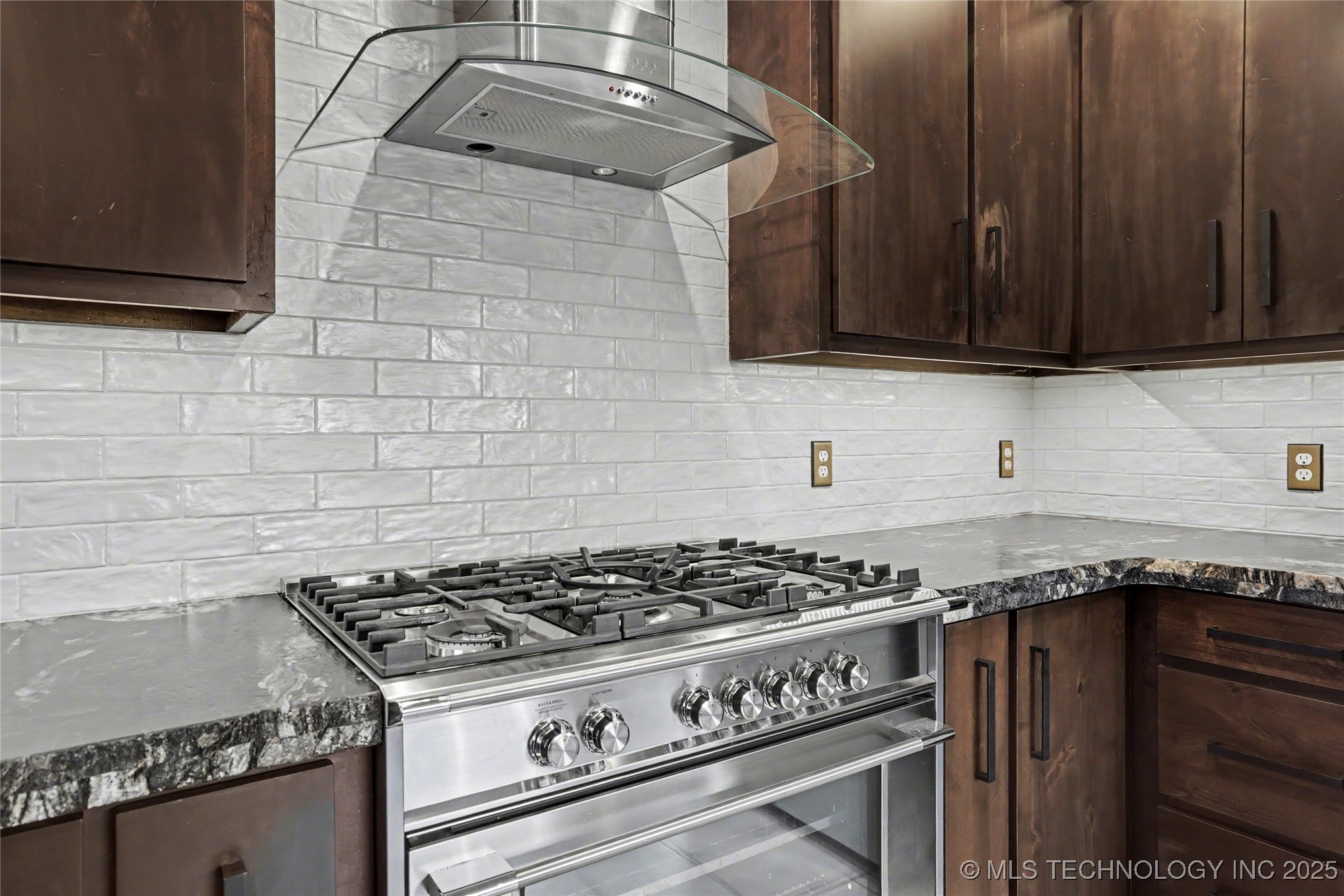 1731 S Gary Avenue Property Photo 19