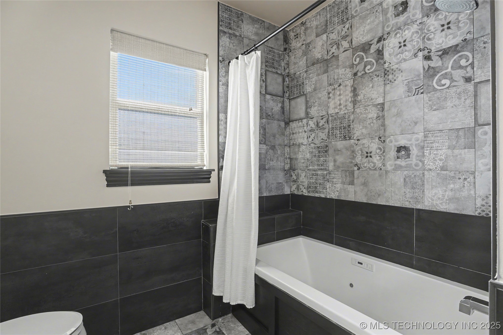 1731 S Gary Avenue Property Photo 28