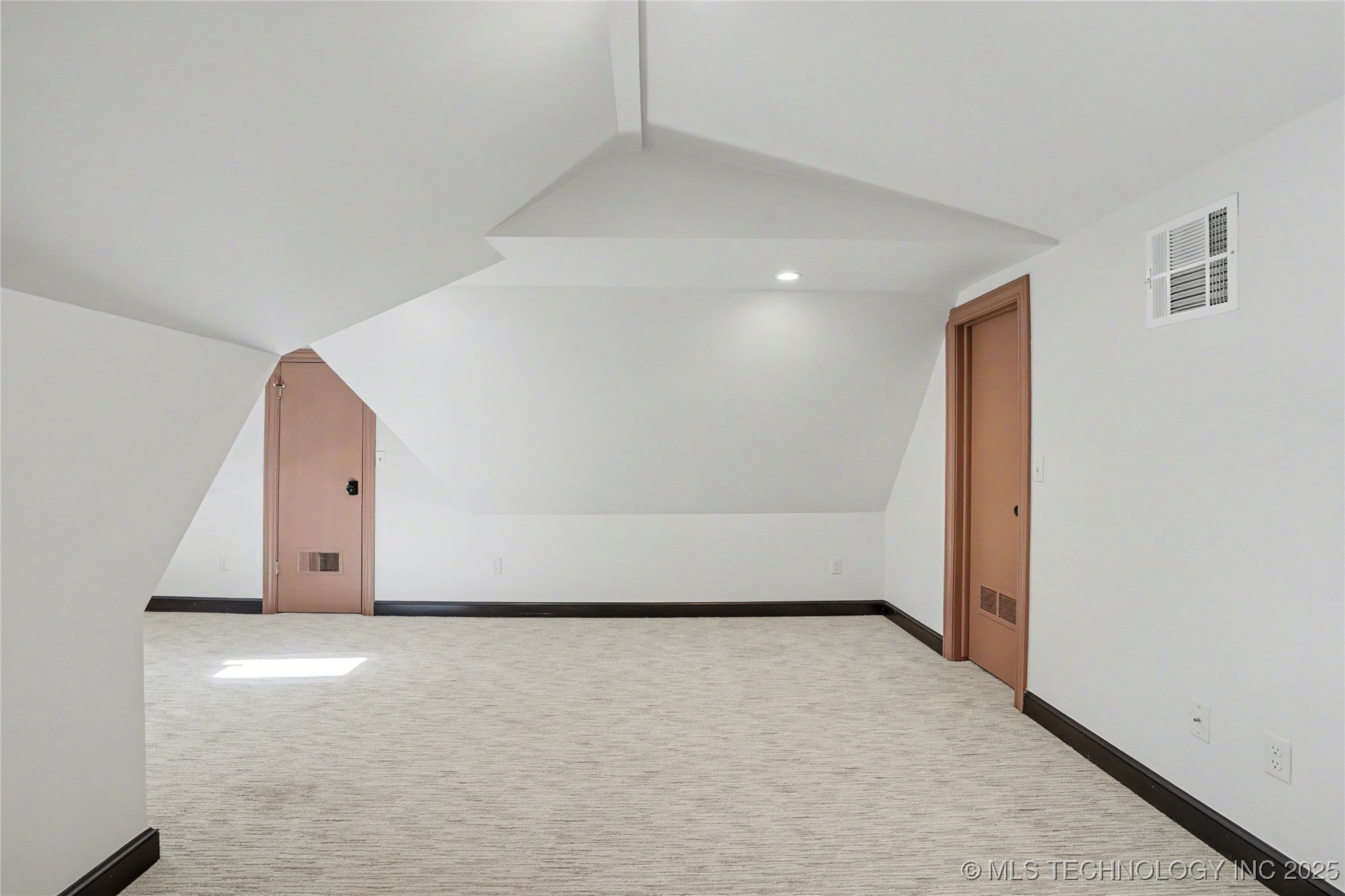 1731 S Gary Avenue Property Photo 32