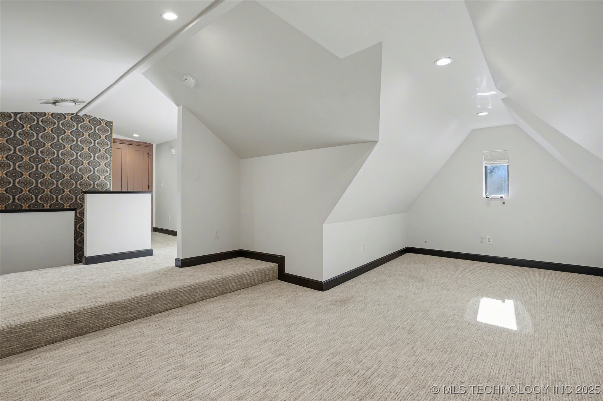 1731 S Gary Avenue Property Photo 33