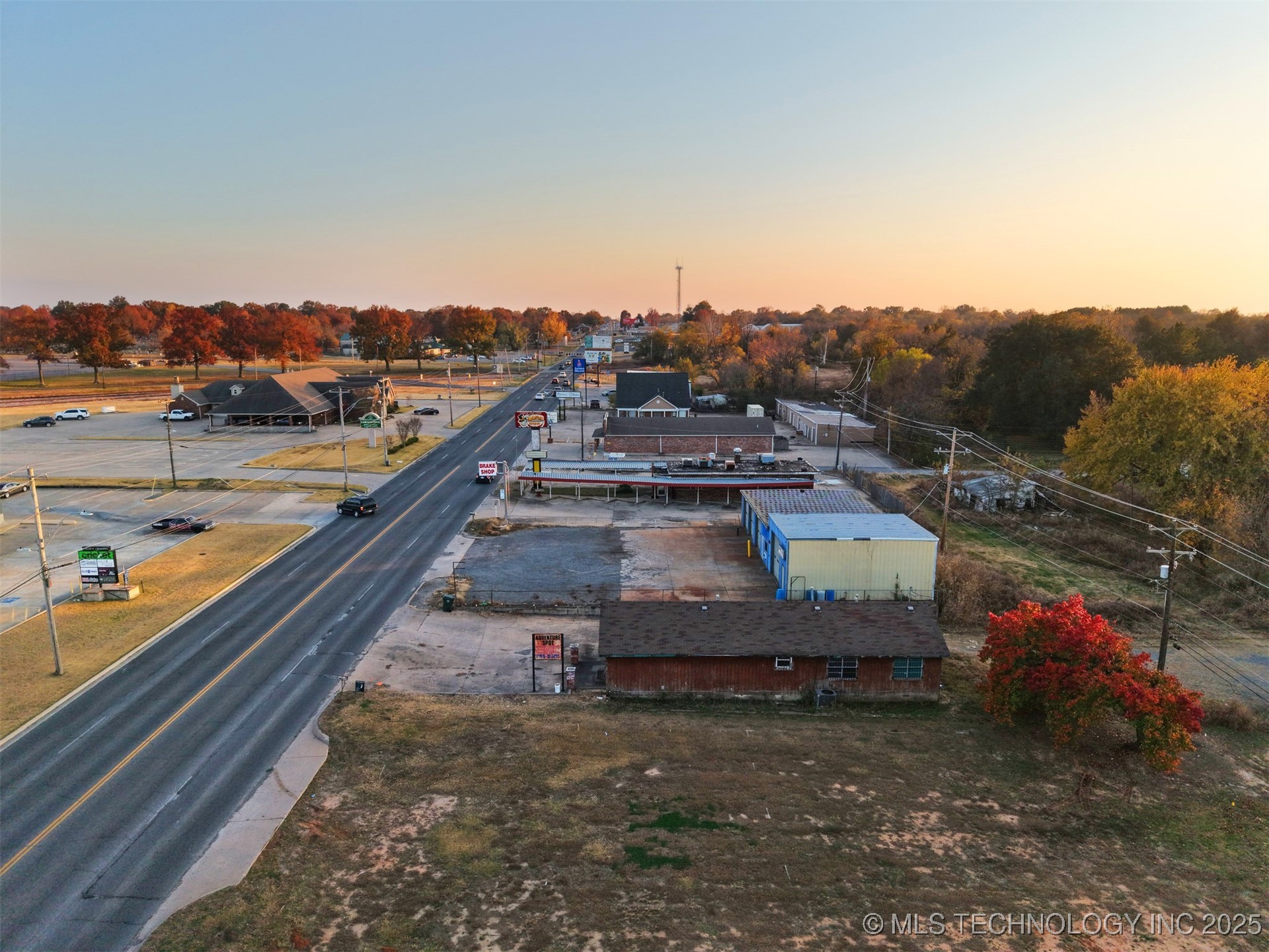 1917 N York Property Photo 4