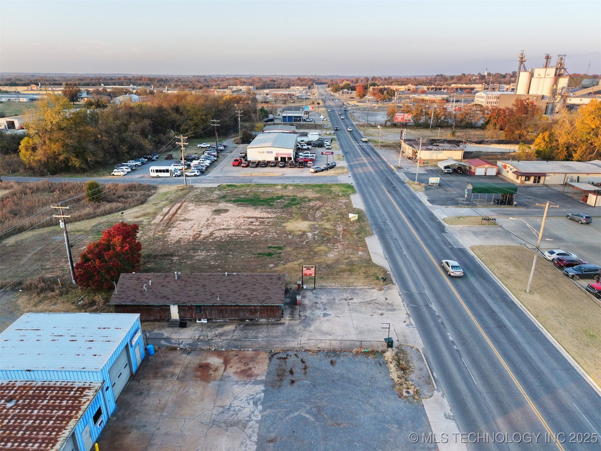 1917 N York Property Photo 6
