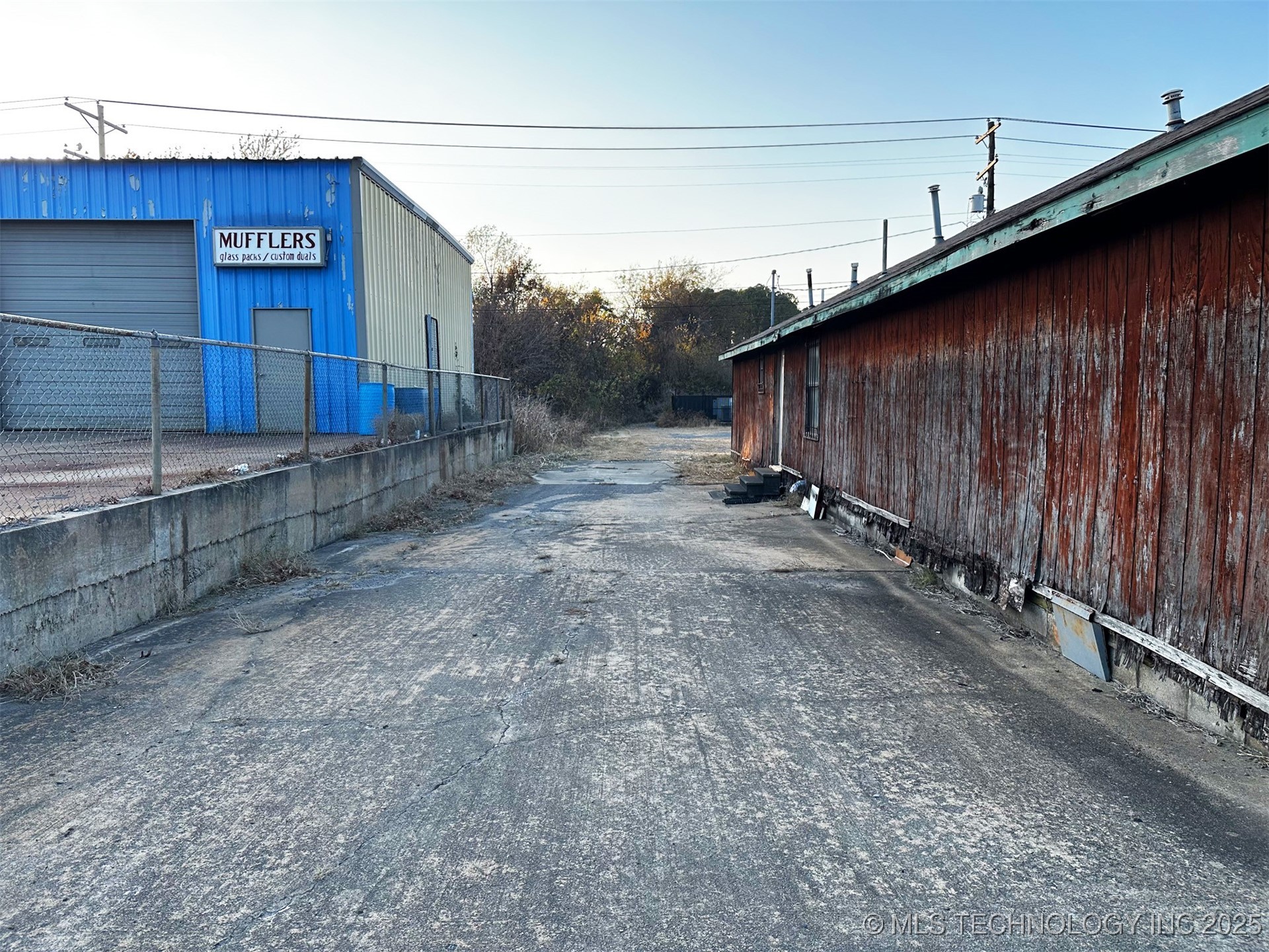 1917 N York Property Photo 9