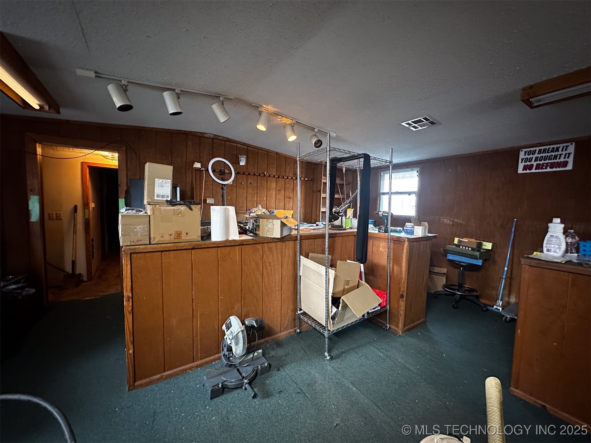 1917 N York Property Photo 14