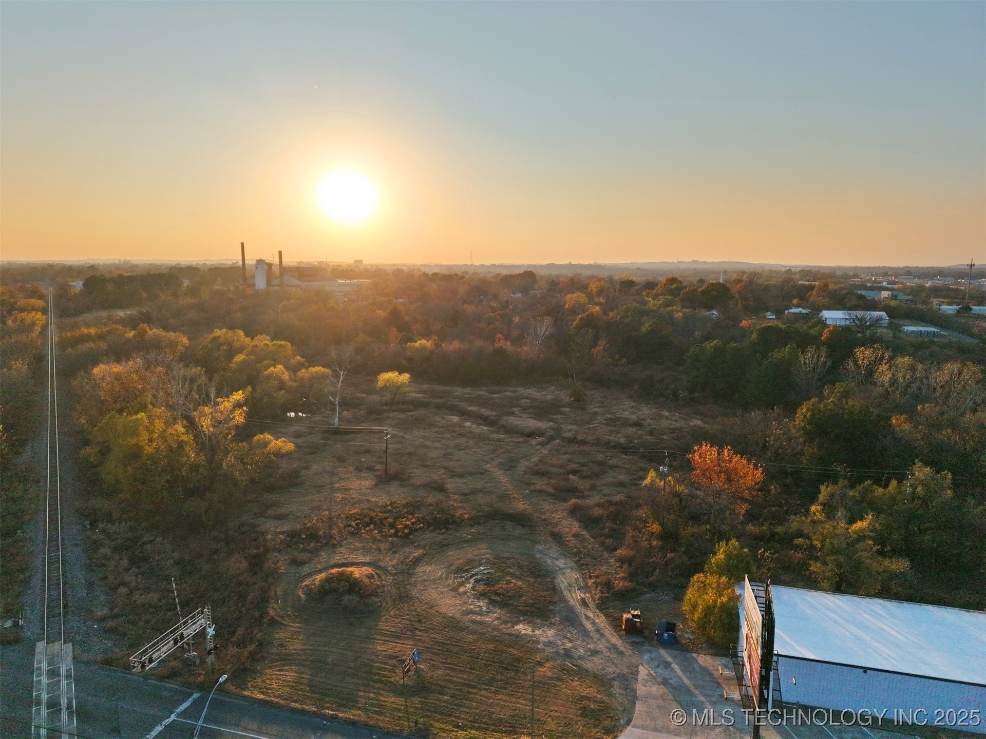 000 Ward Street Property Photo 8