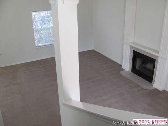 2611 W 66th Street S Property Photo 7