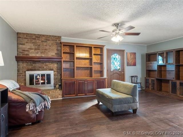 2313 S 82nd East Avenue Property Photo 5