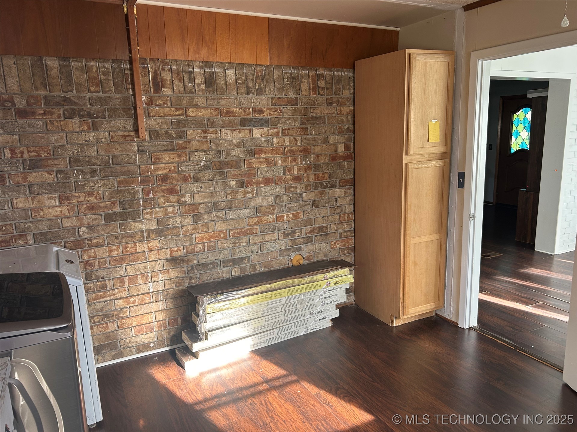 2313 S 82nd East Avenue Property Photo 13