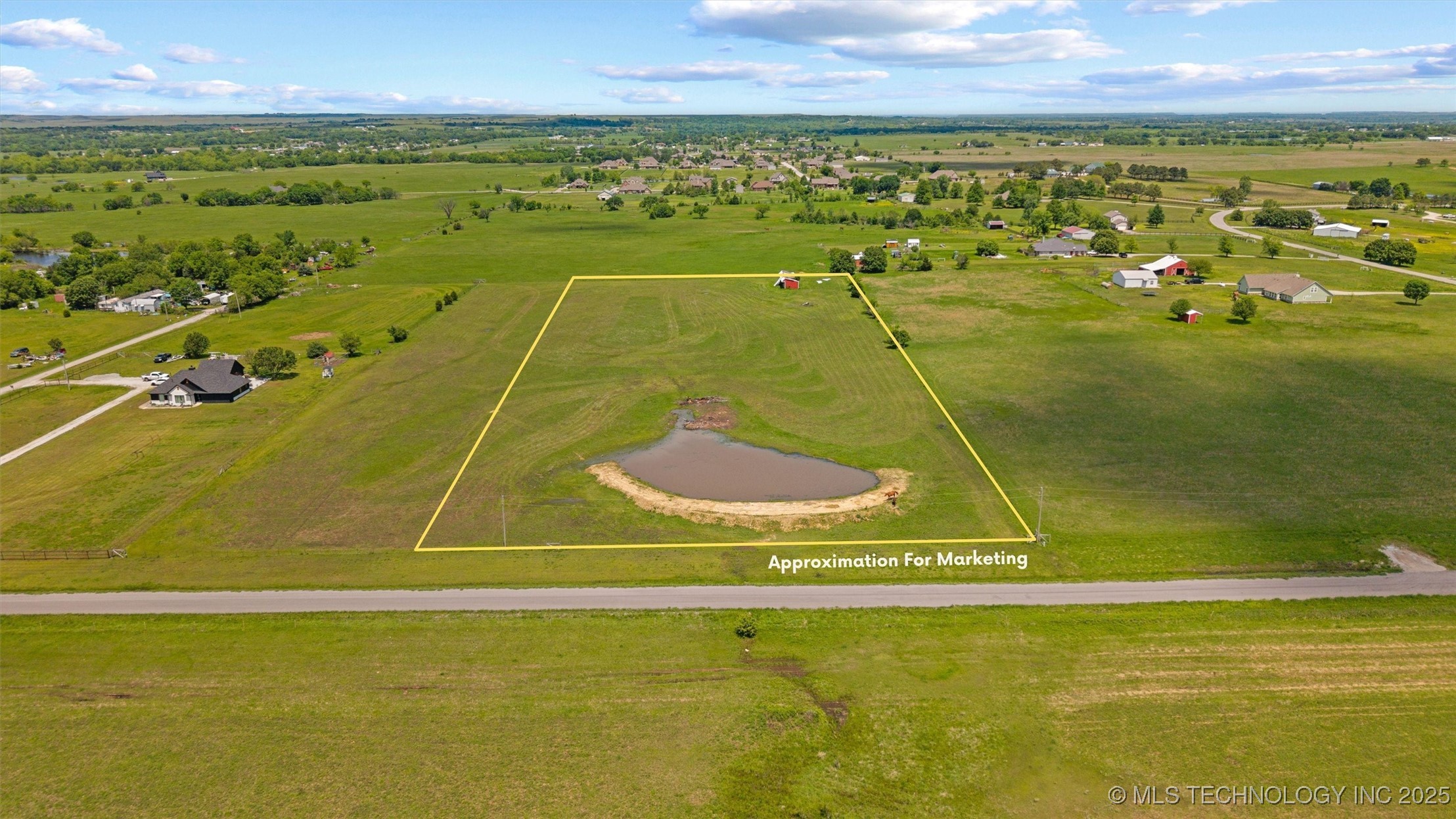 3411 E 176th Street North Property Photo 1