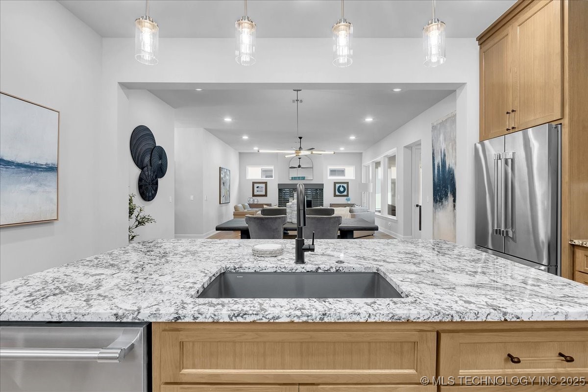 1230 N 71st Place Property Photo 32