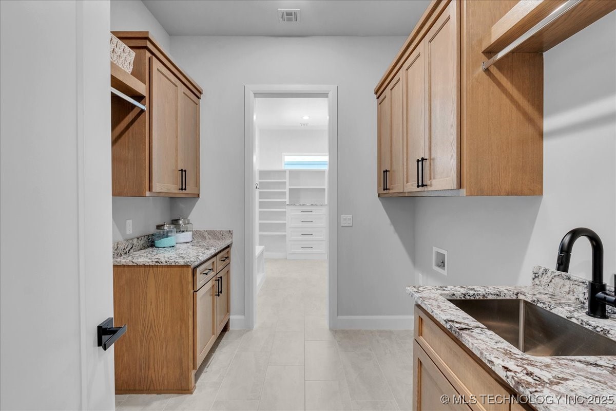 1230 N 71st Place Property Photo 54