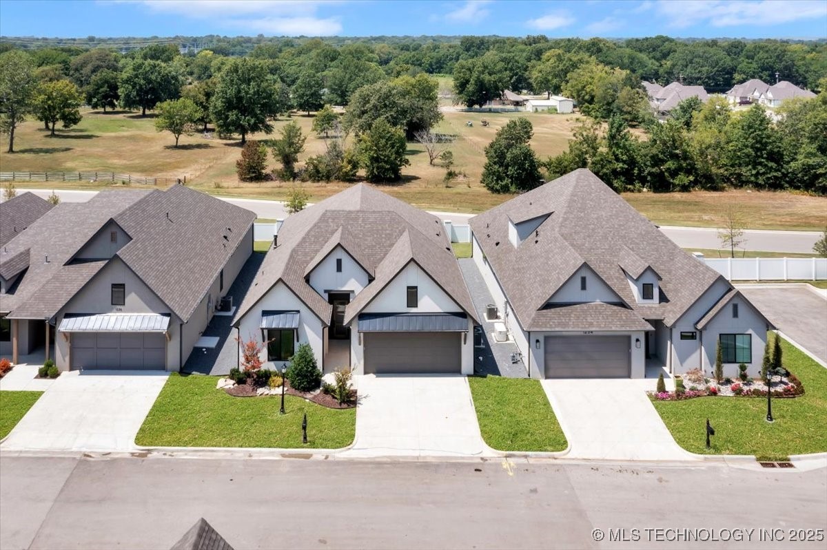 1230 N 71st Place Property Photo 59