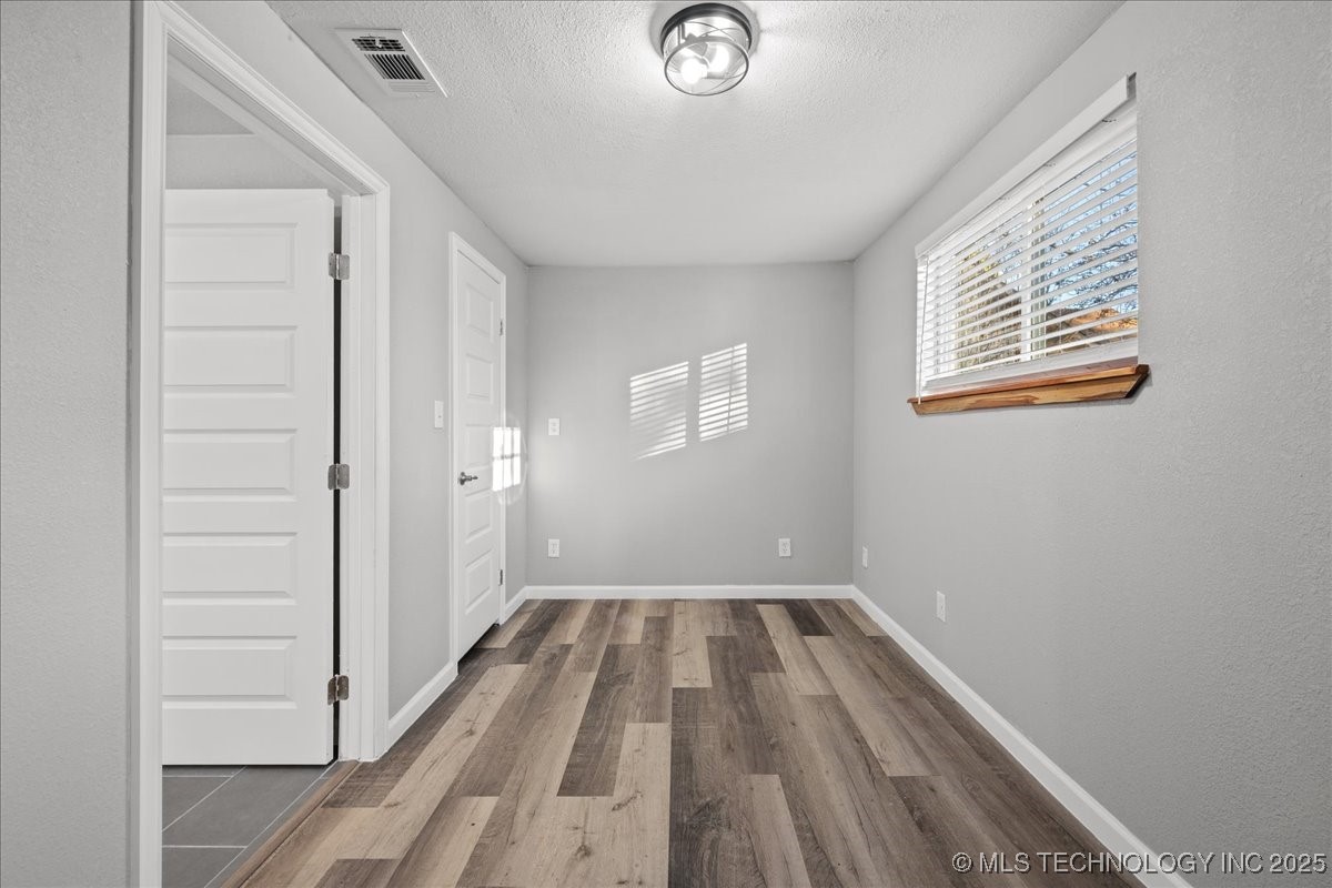 802 E Circle Property Photo 13