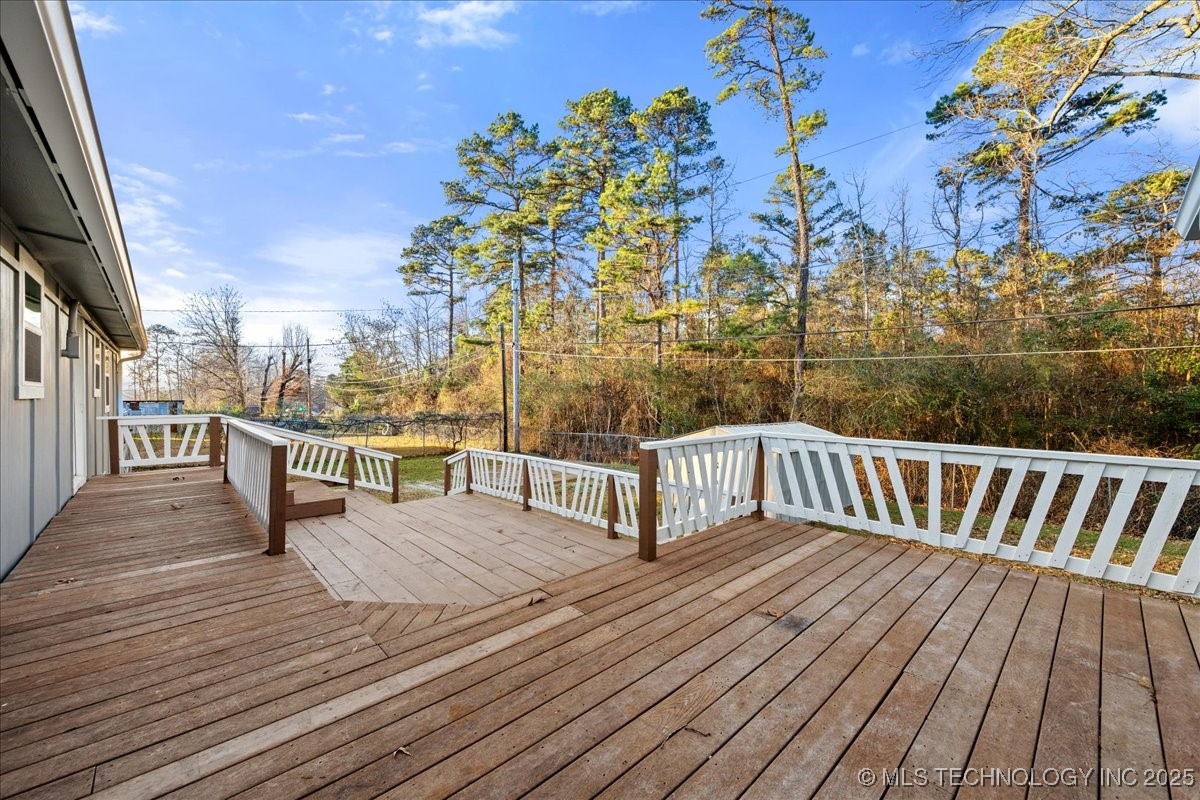 802 E Circle Property Photo 28