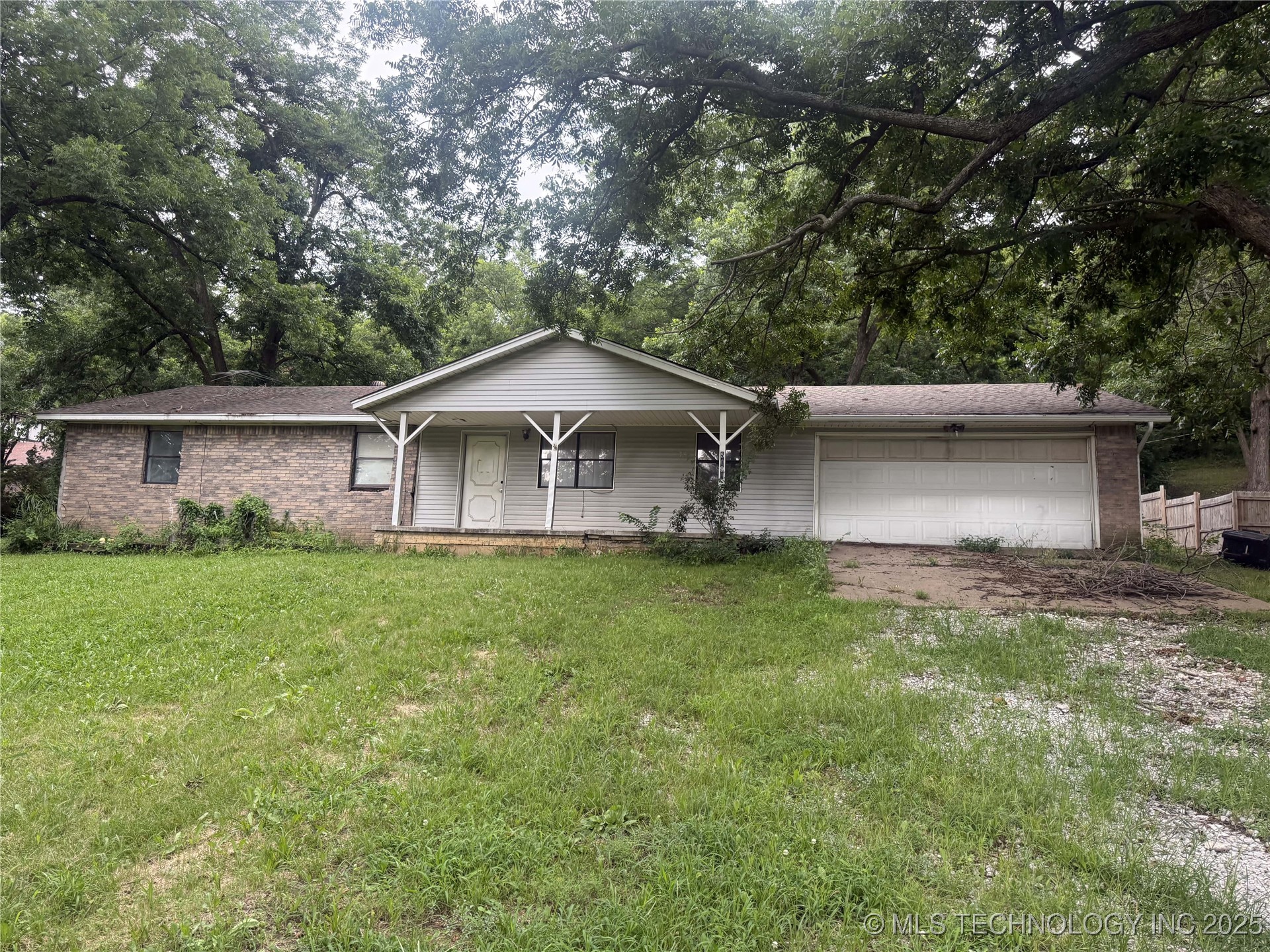 5090 S Robert Girten Road Property Photo 1