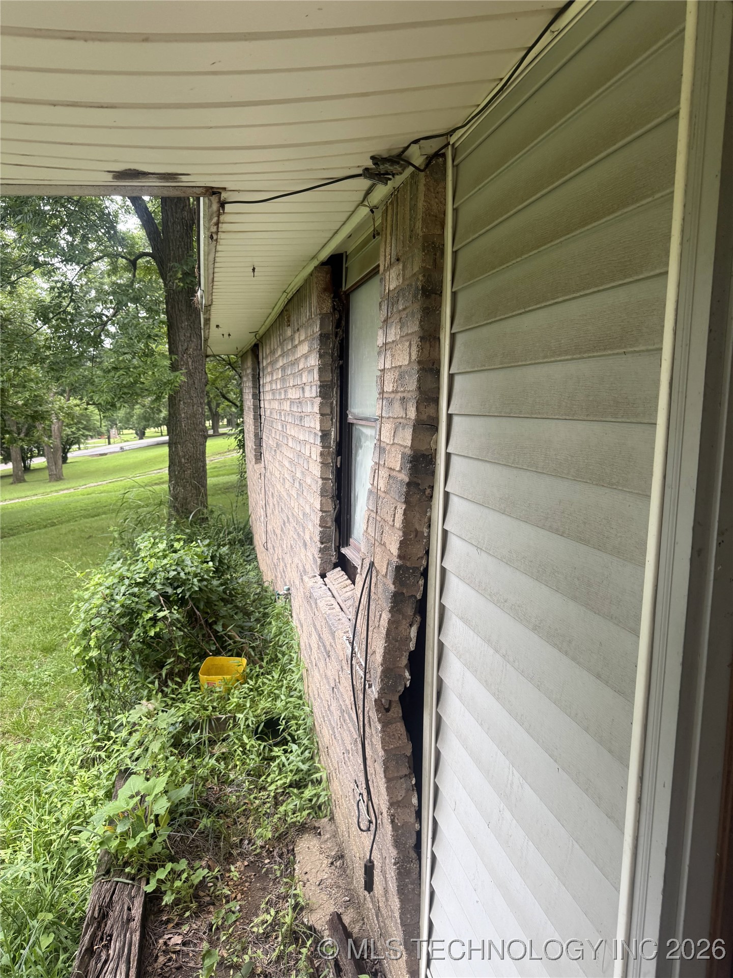 5090 S Robert Girten Road Property Photo 3