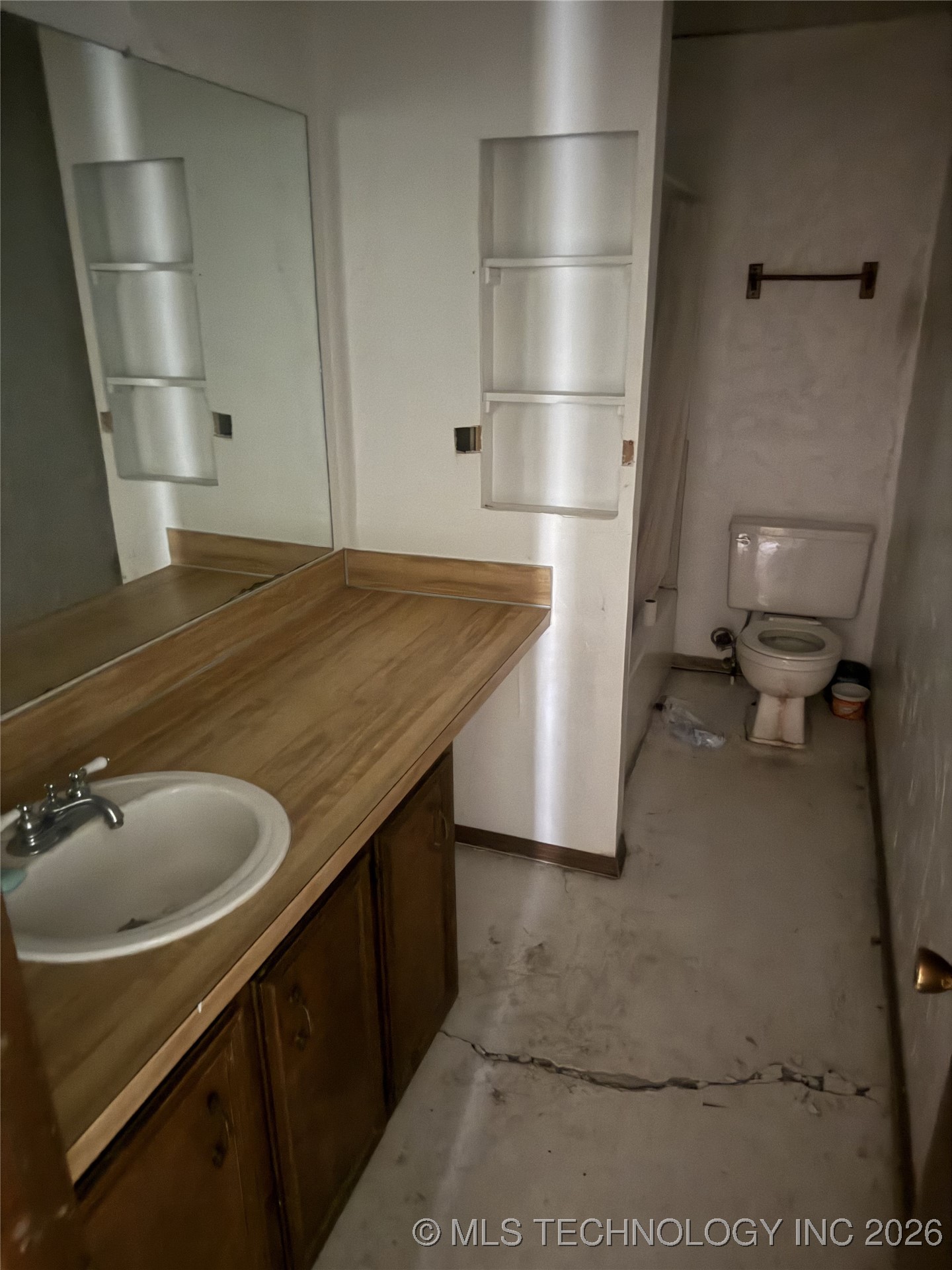 5090 S Robert Girten Road Property Photo 7