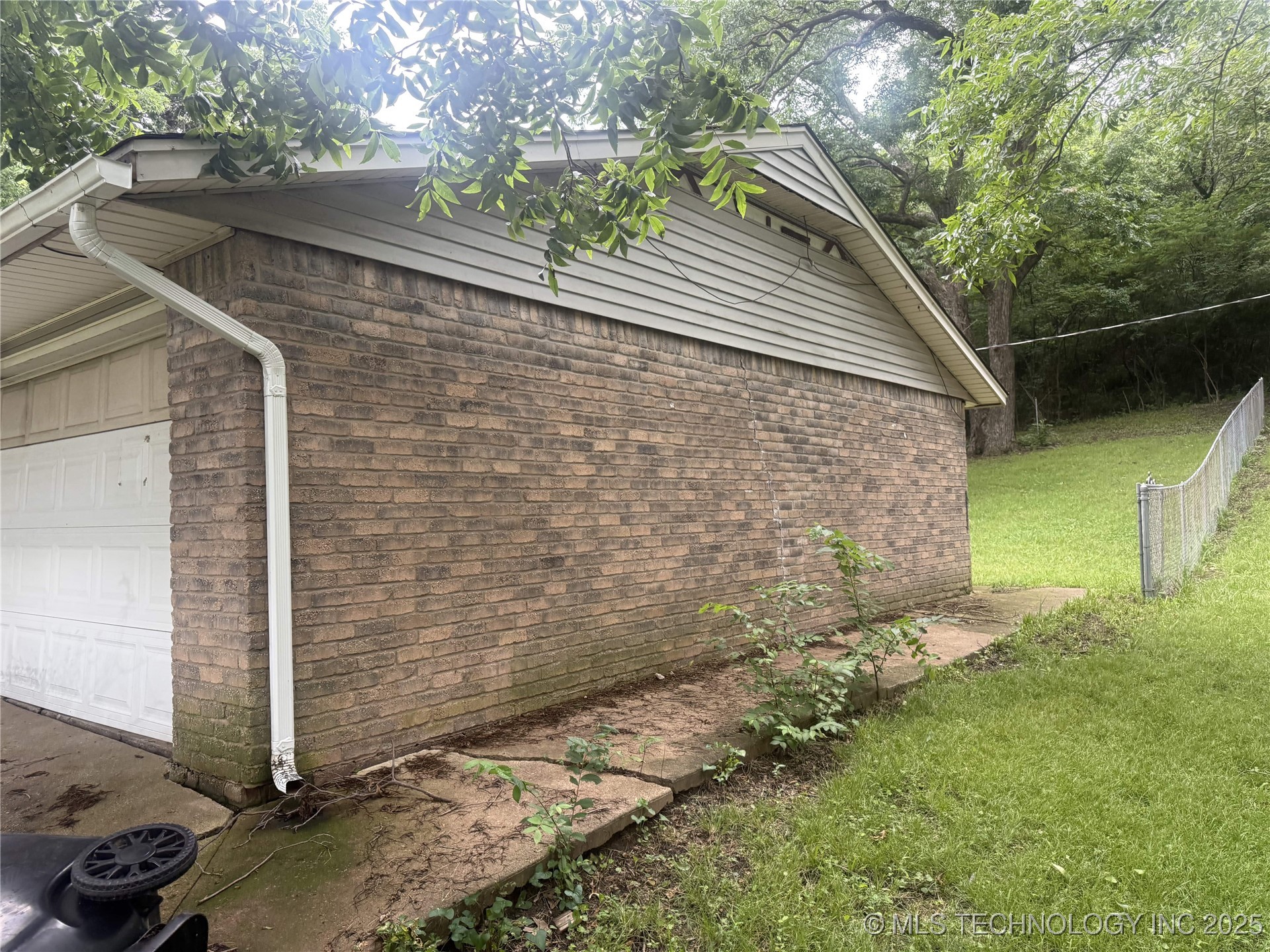 5090 S Robert Girten Road Property Photo 14