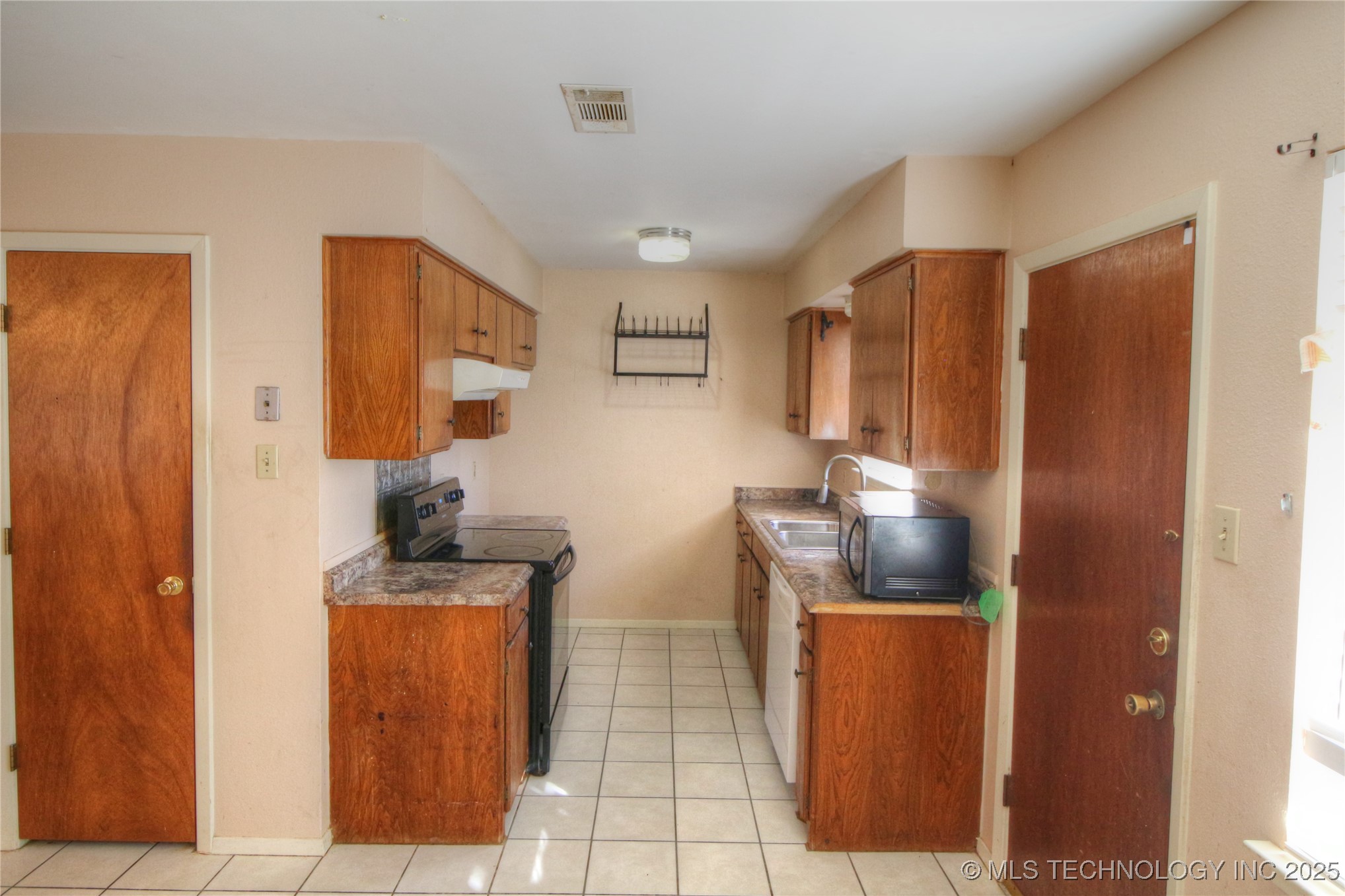 1602 Jerry Street Property Photo 6