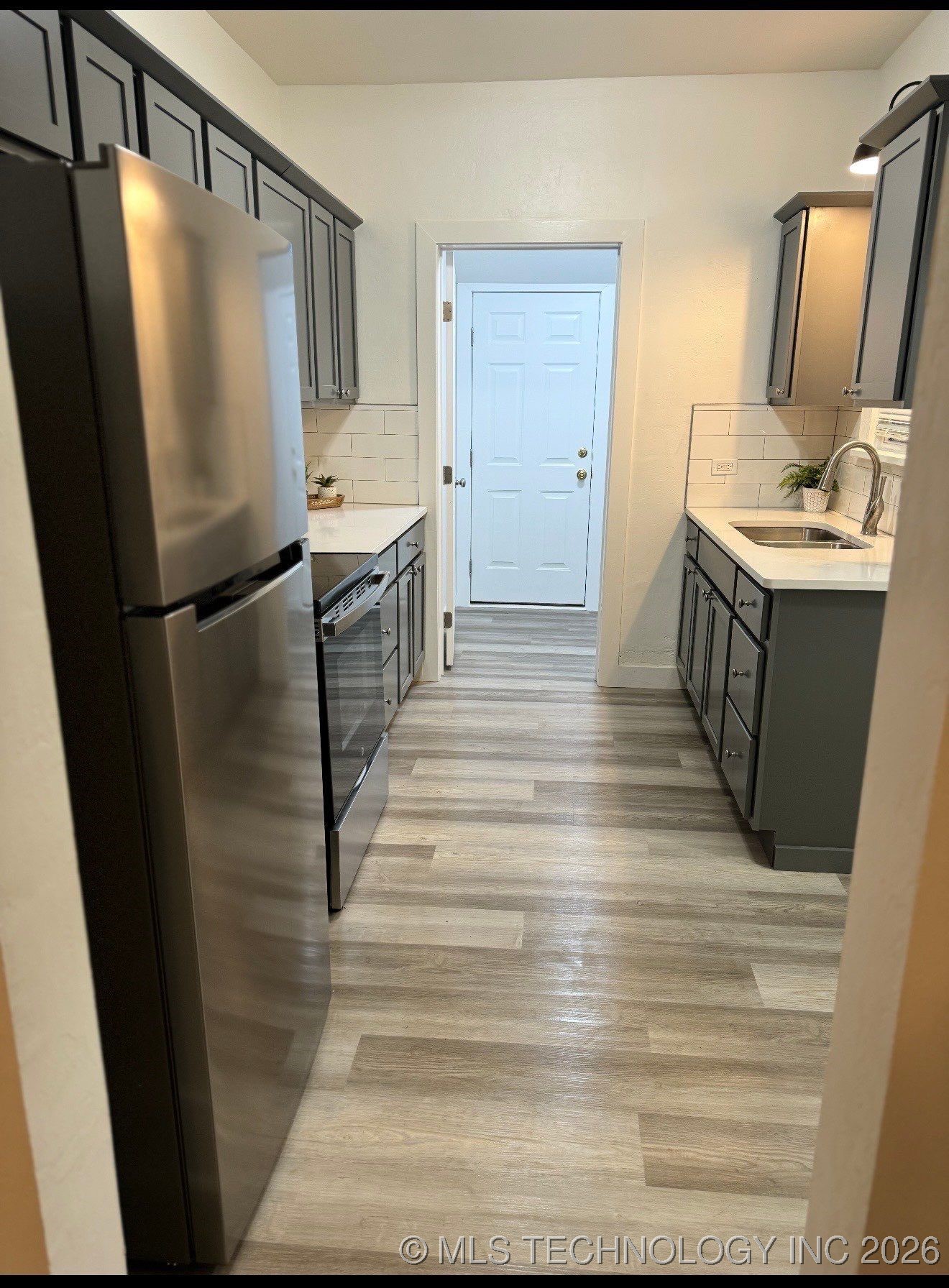 427 W 18th Street Property Photo 21