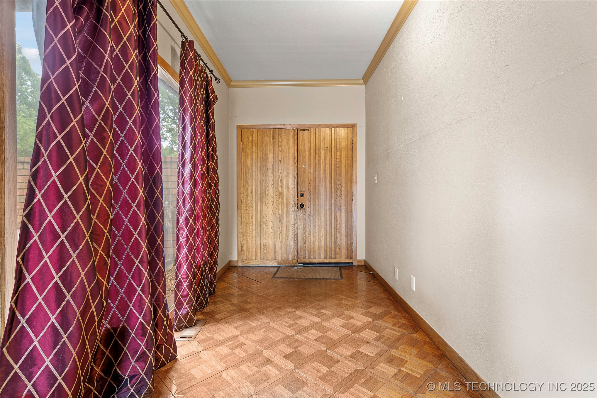 141 G Street Sw Property Photo 3