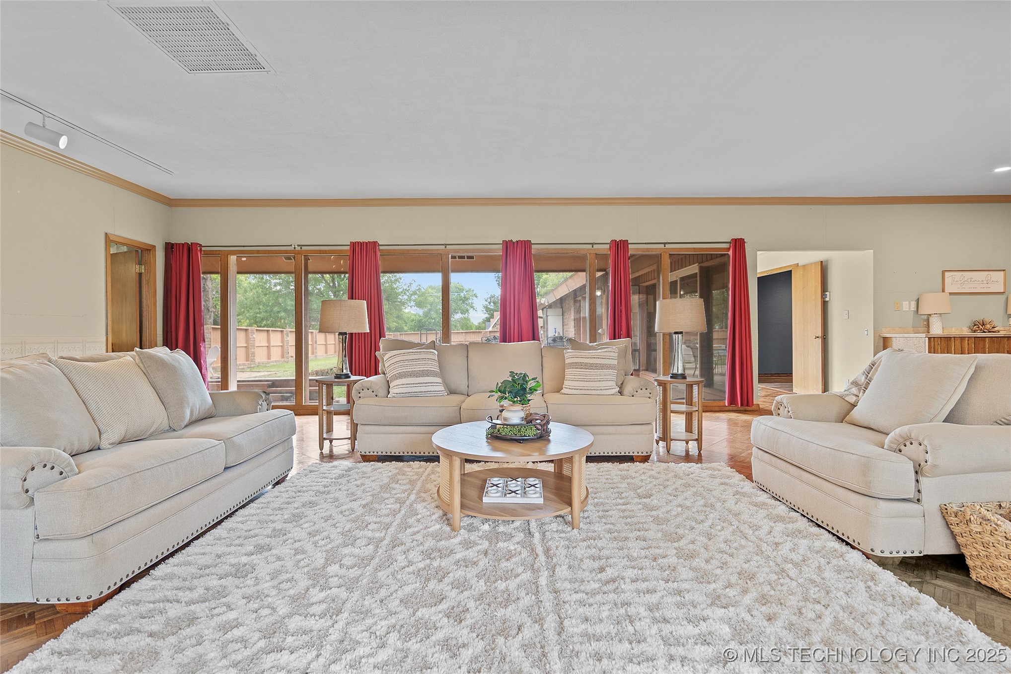 141 G Street Sw Property Photo 8