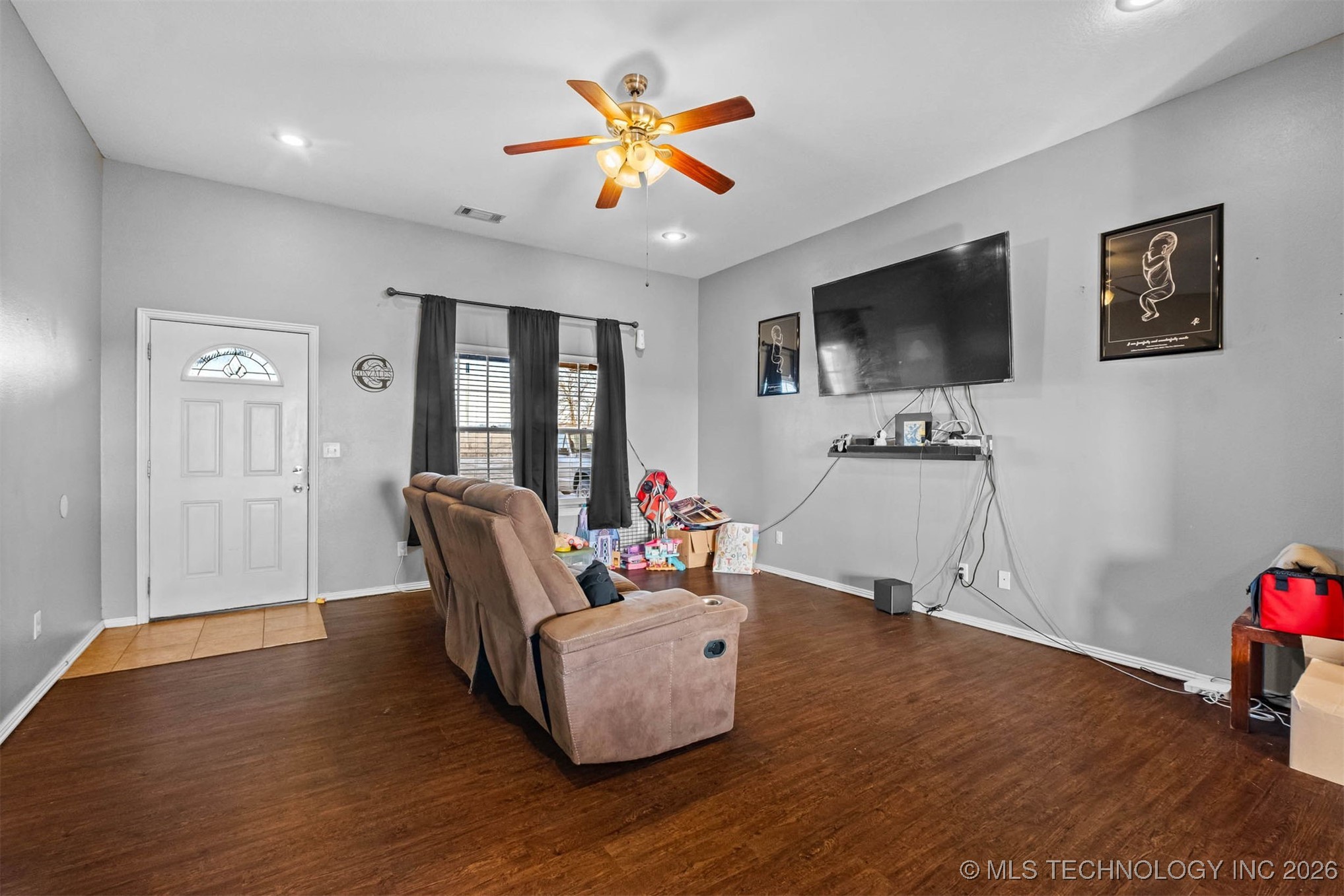 470242 E 680 Road Property Photo 9