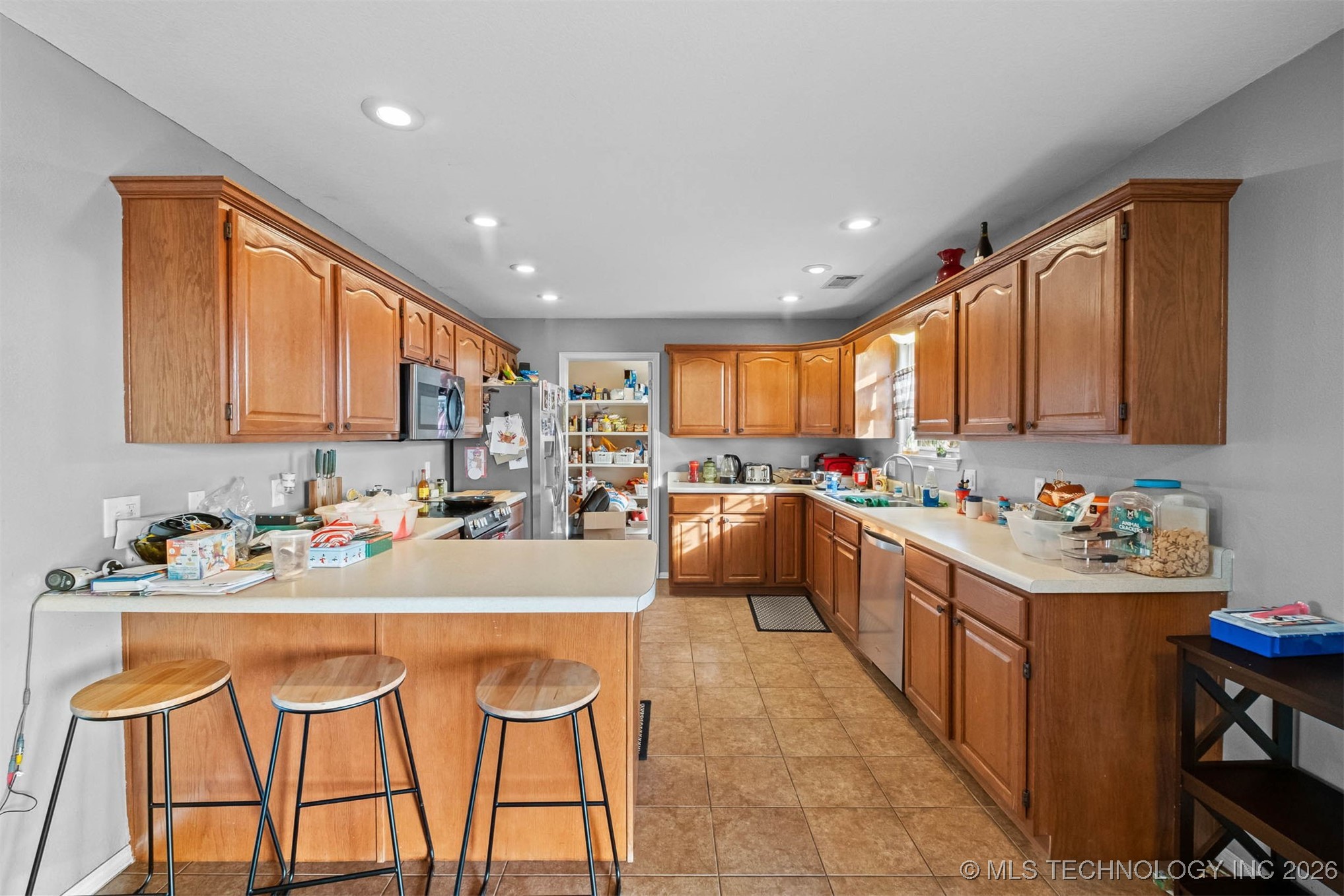 470242 E 680 Road Property Photo 12