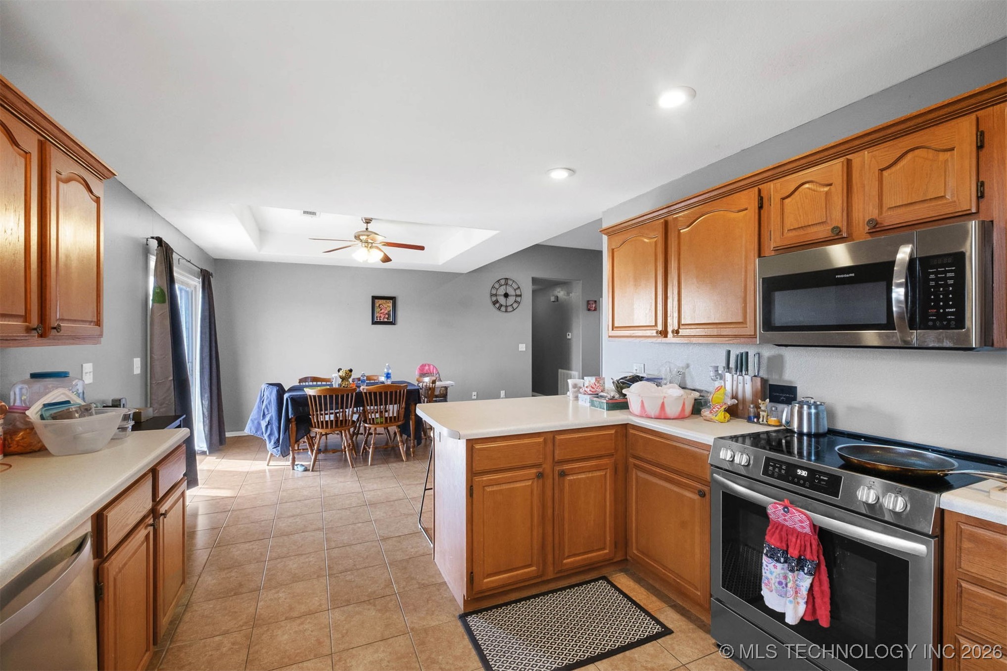 470242 E 680 Road Property Photo 14