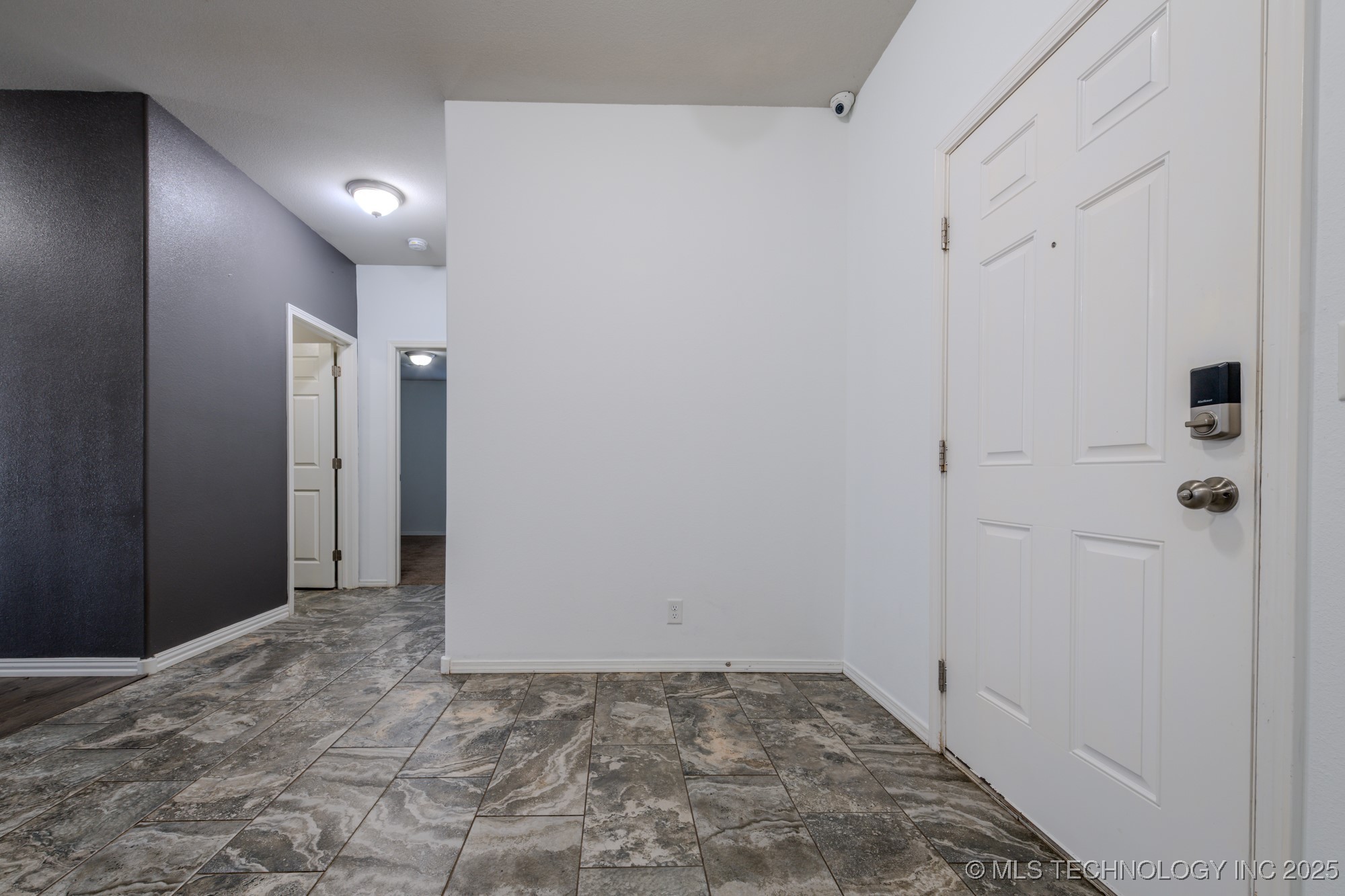 5811 E 146th Place S Property Photo 17