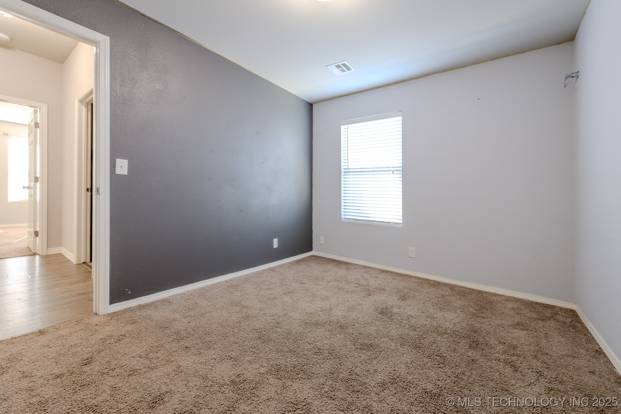 5811 E 146th Place S Property Photo 32