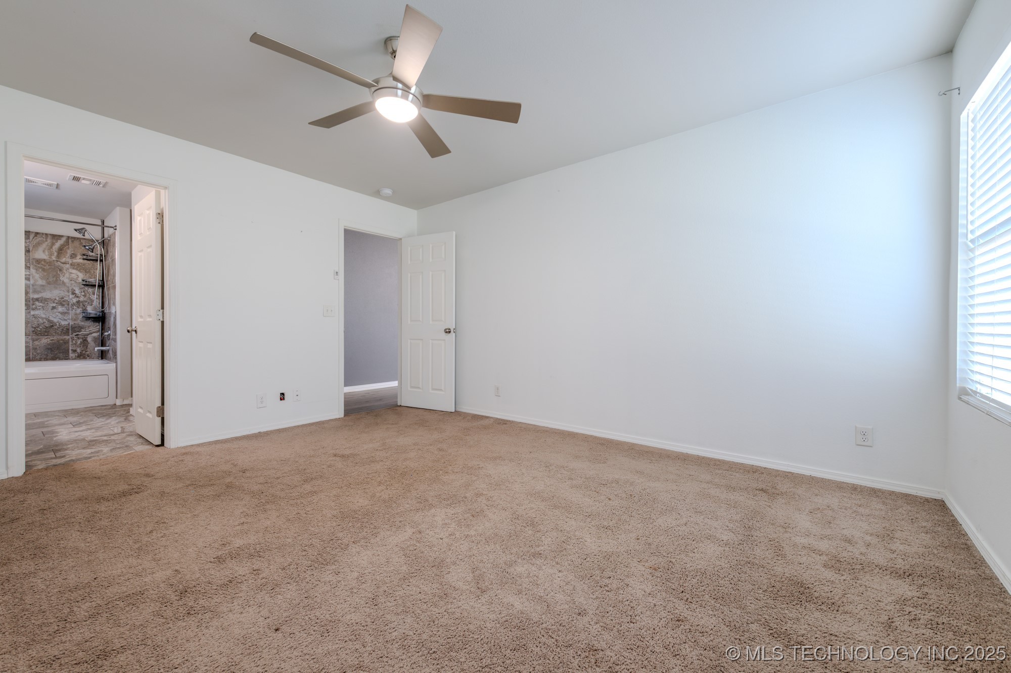 5811 E 146th Place S Property Photo 46