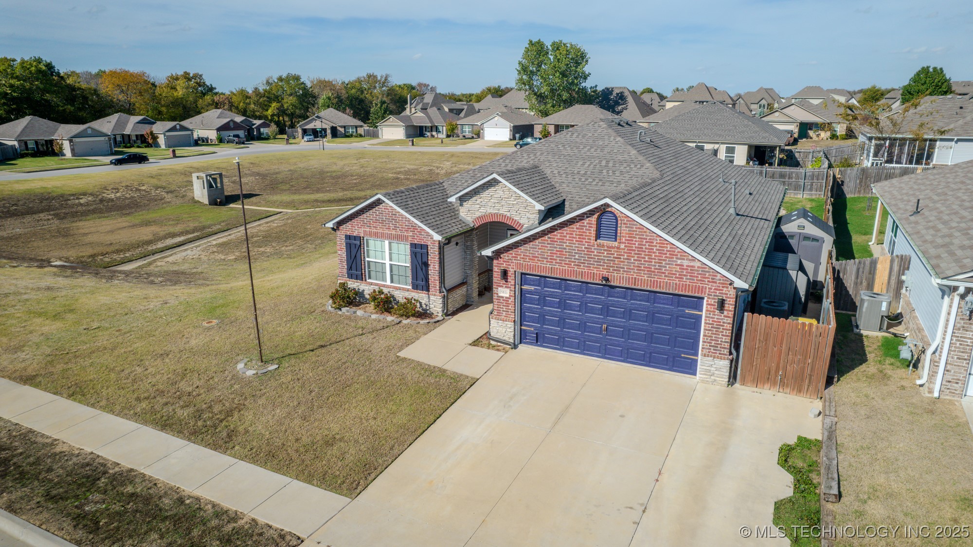 5811 E 146th Place S Property Photo 71