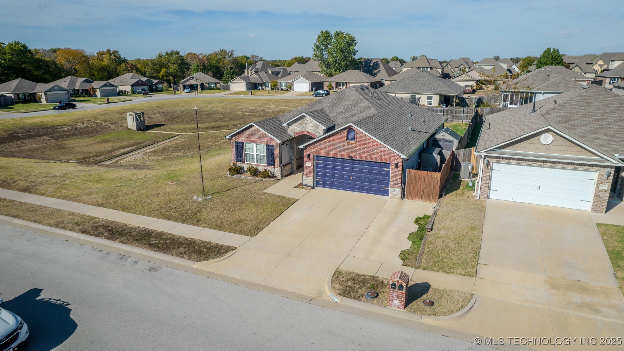 5811 E 146th Place S Property Photo 72