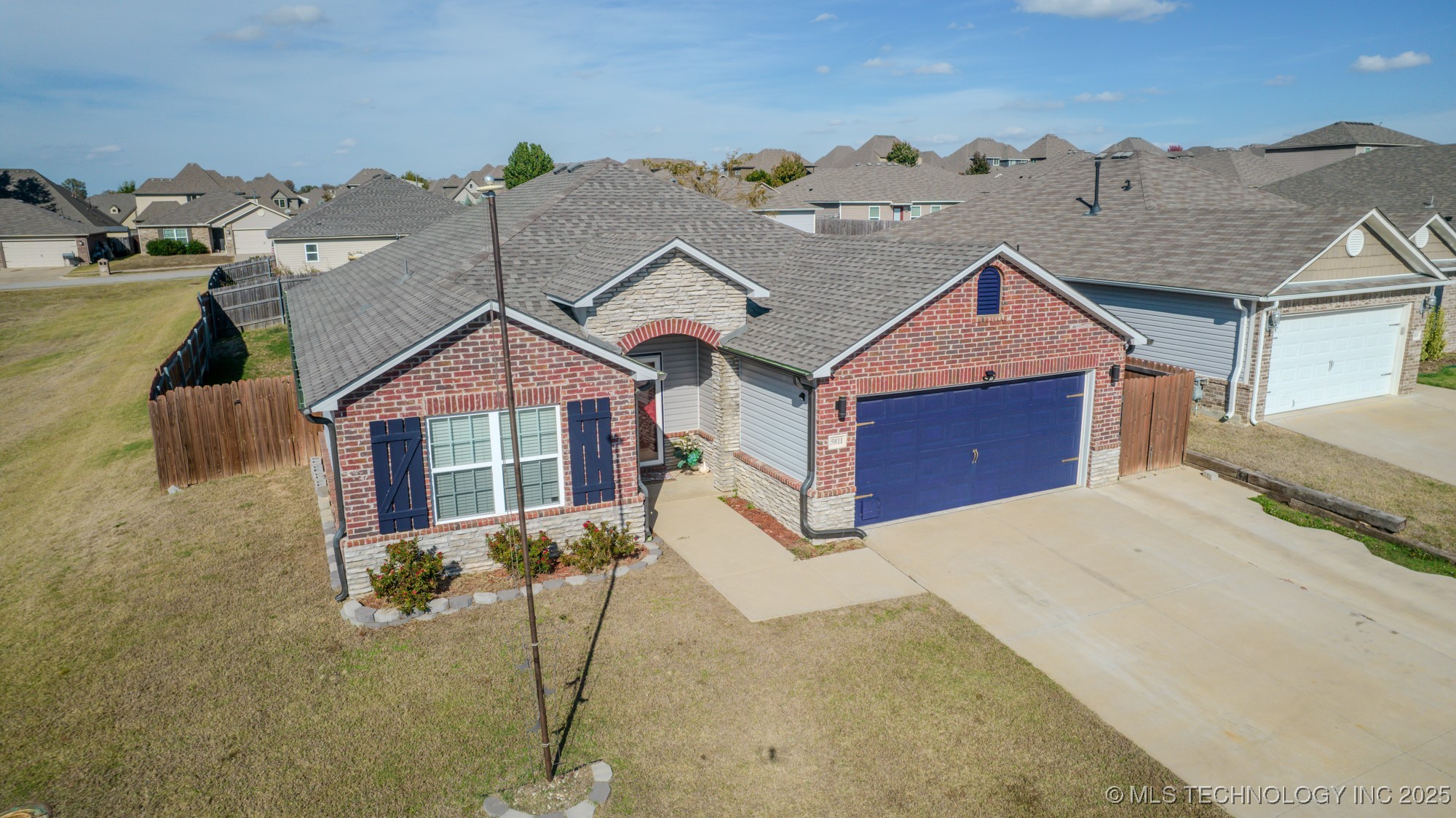 5811 E 146th Place S Property Photo 77