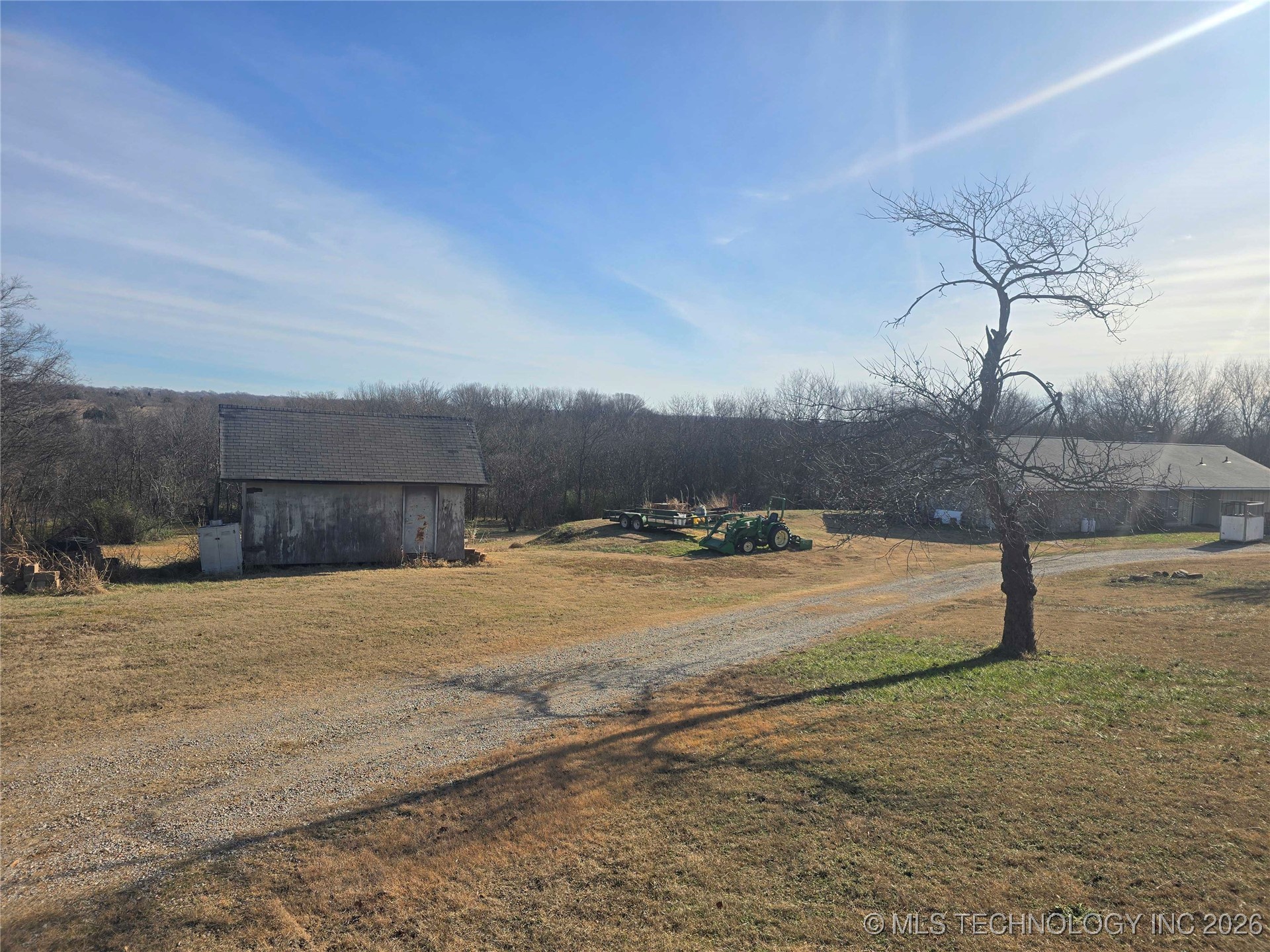 12325 Nightes Avenue Property Photo 6