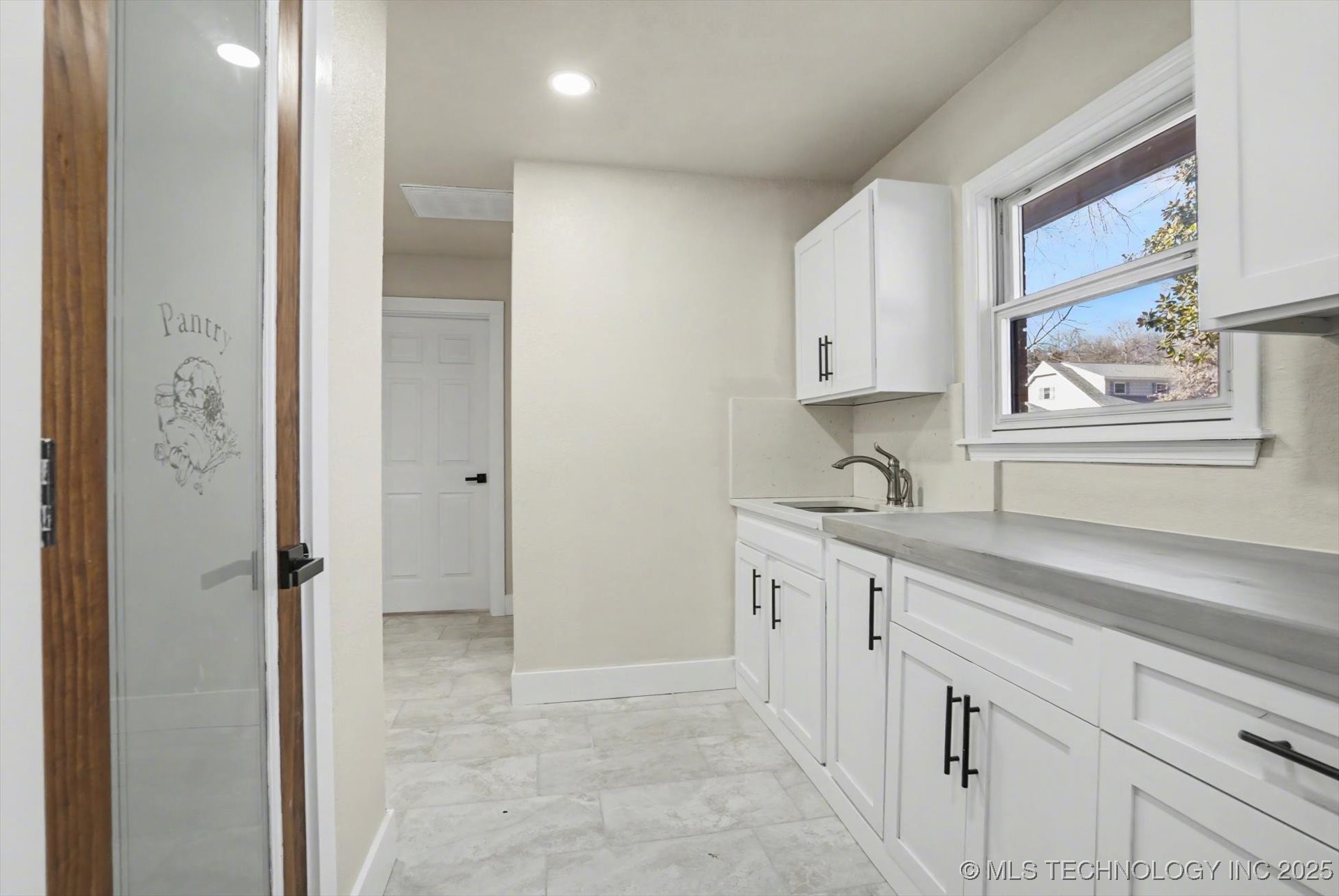 6903 E 63rd Street Property Photo 13