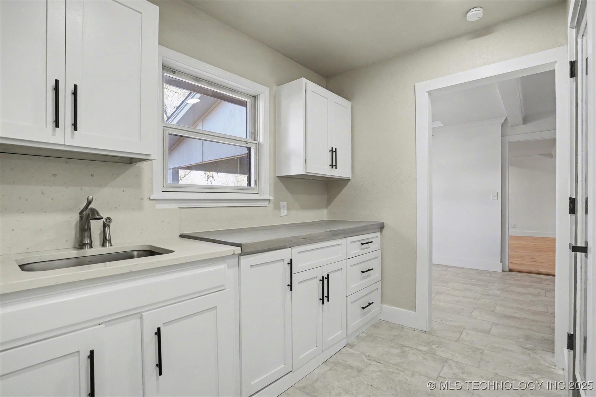 6903 E 63rd Street Property Photo 14