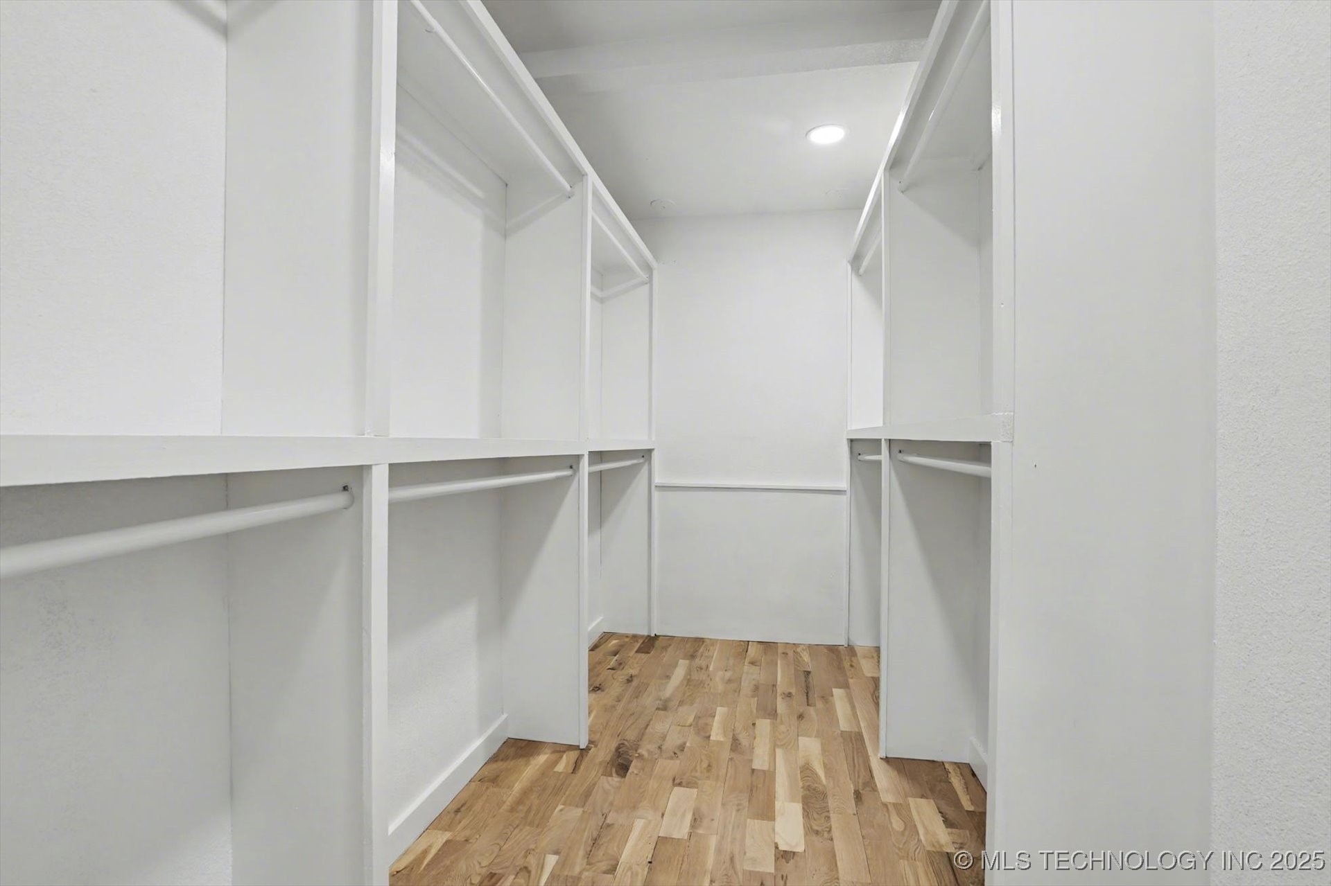 6903 E 63rd Street Property Photo 24