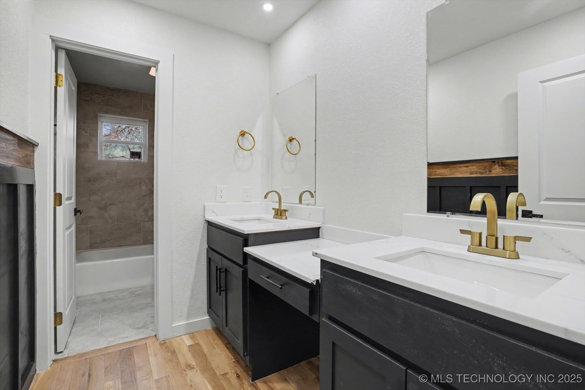 6903 E 63rd Street Property Photo 29