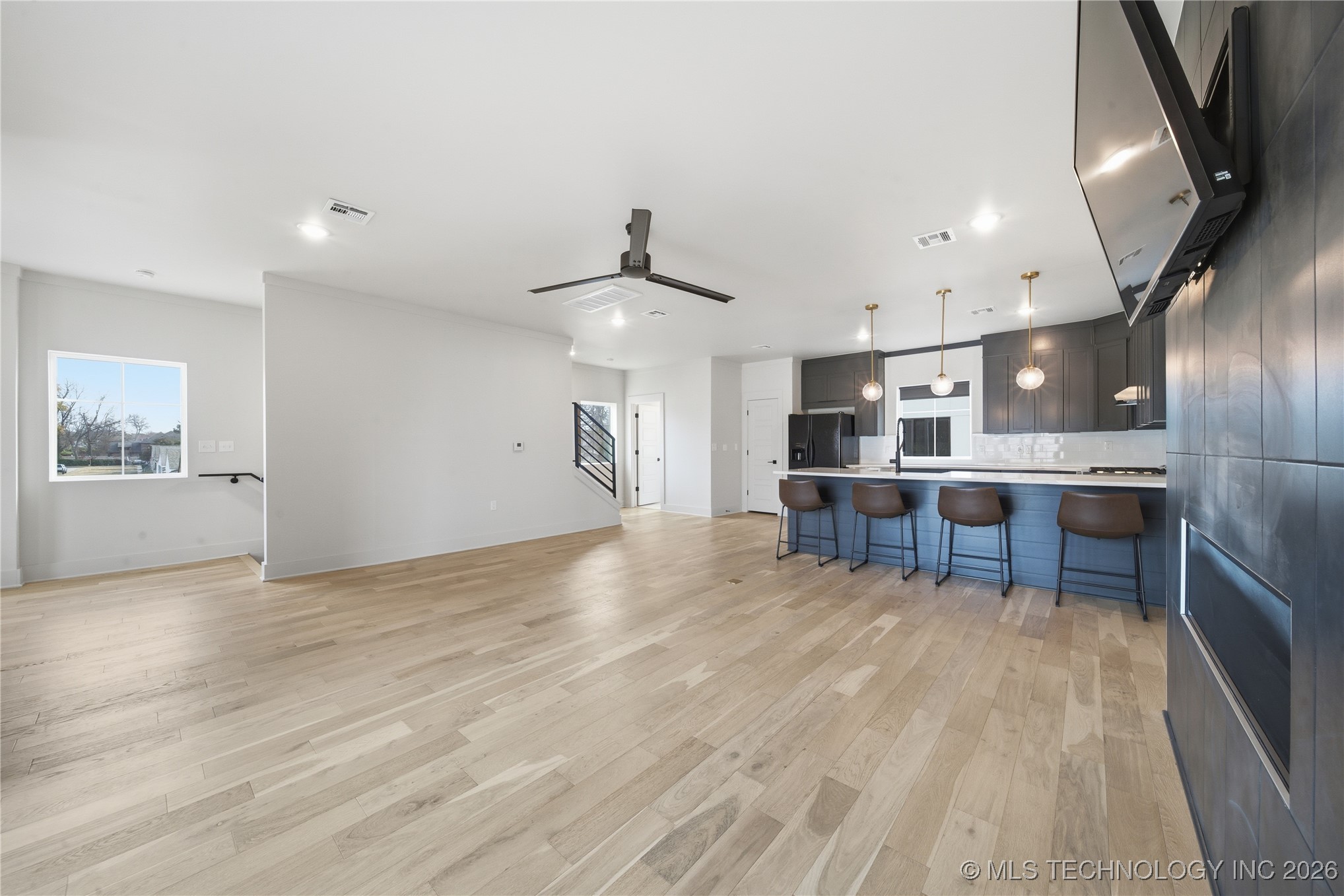 3767 S Riverside Drive E 3767 Property Photo 12