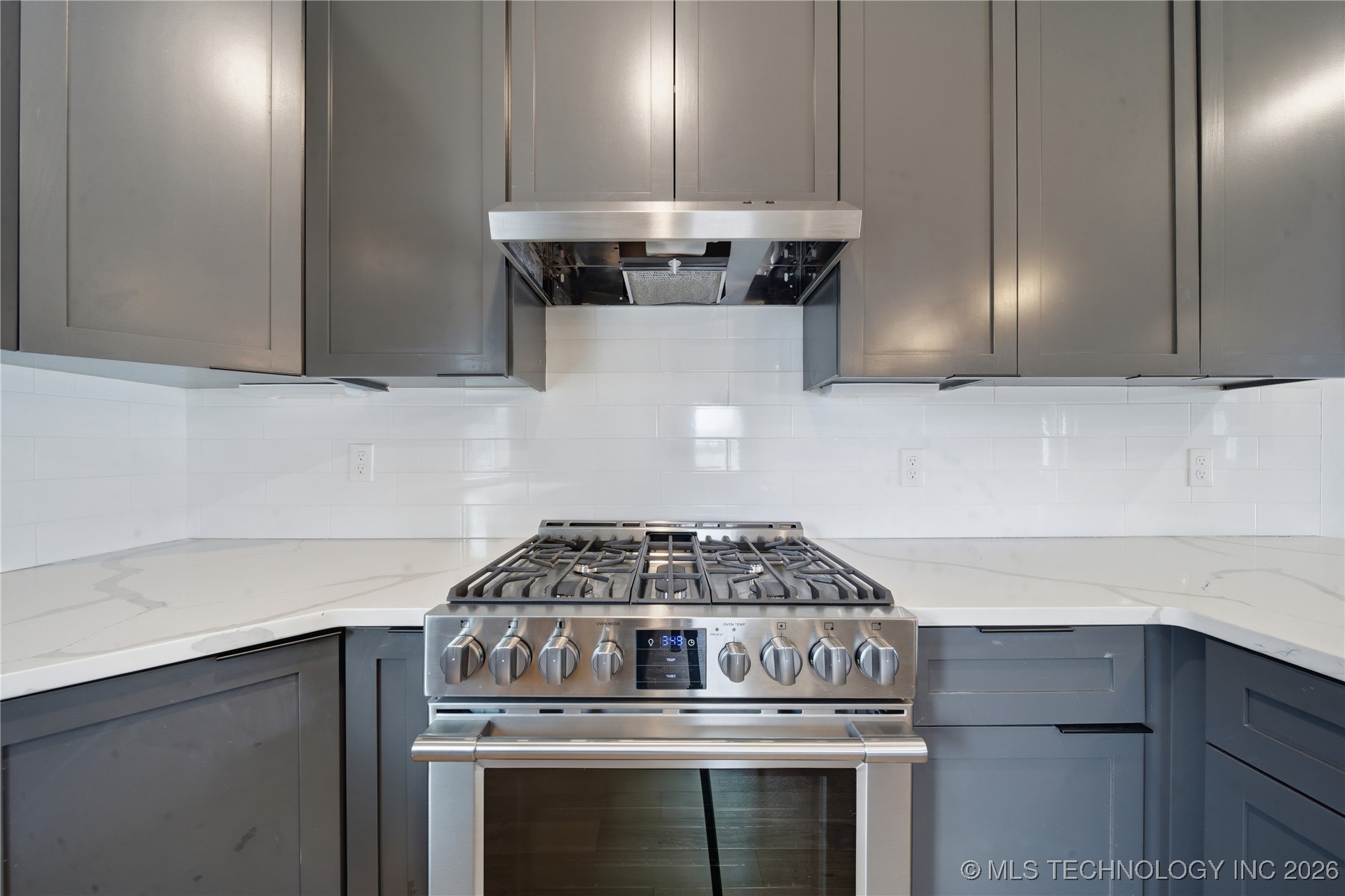 3767 S Riverside Drive E 3767 Property Photo 22