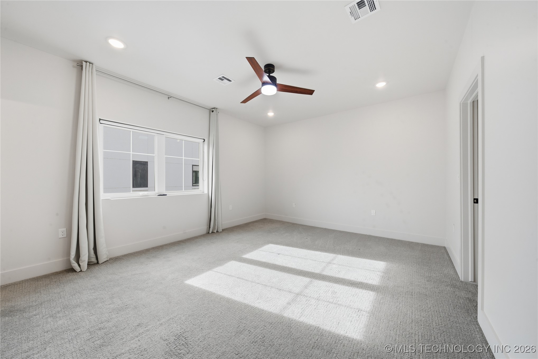 3767 S Riverside Drive E 3767 Property Photo 29