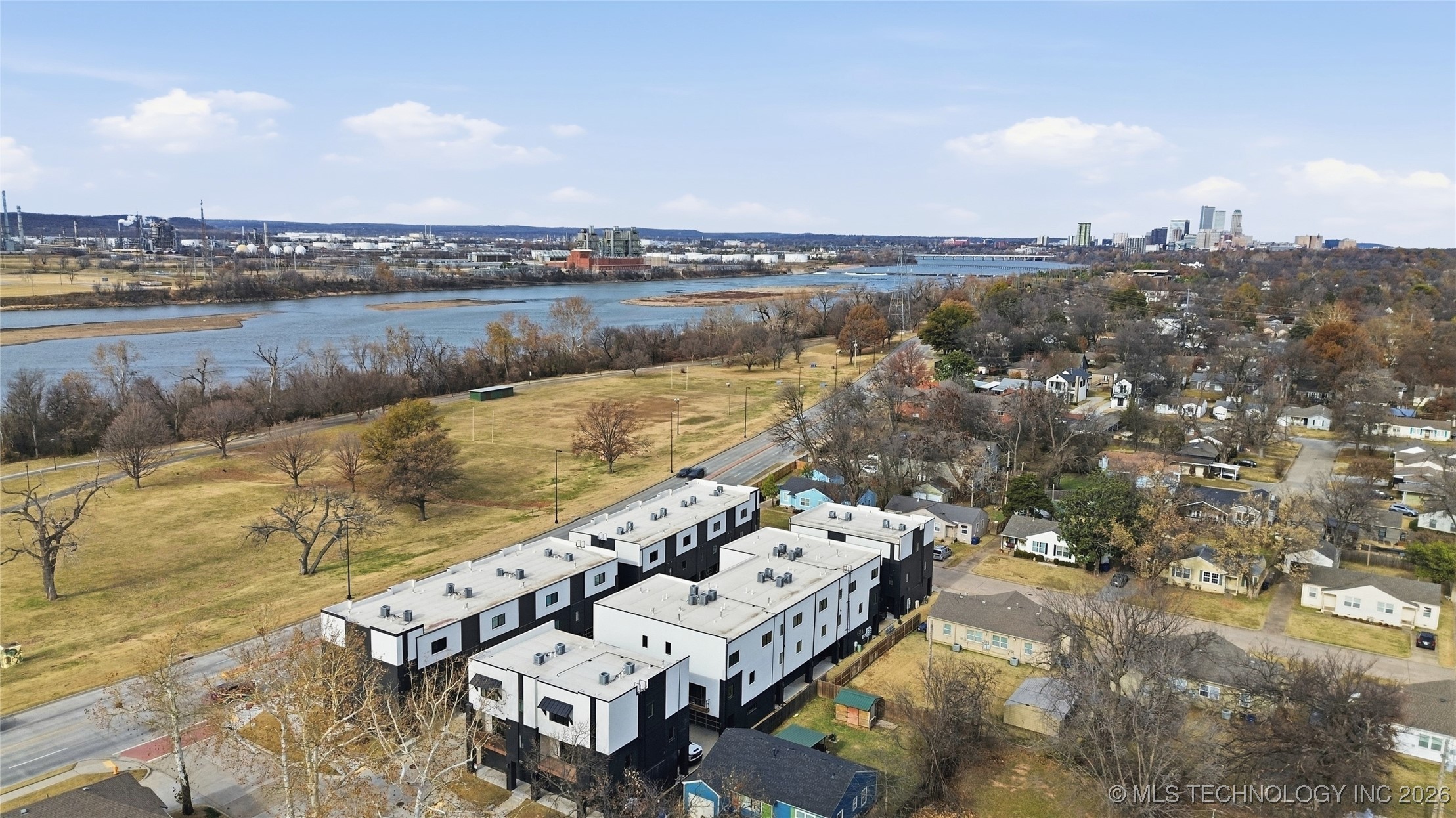 3767 S Riverside Drive E 3767 Property Photo 39