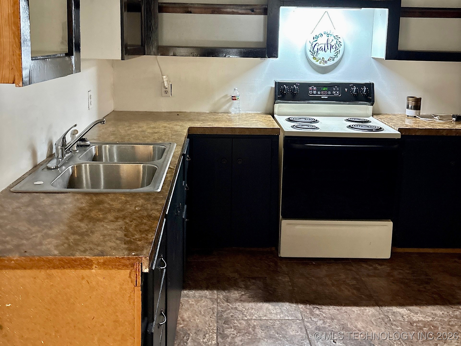 120 N Main Street Property Photo 16