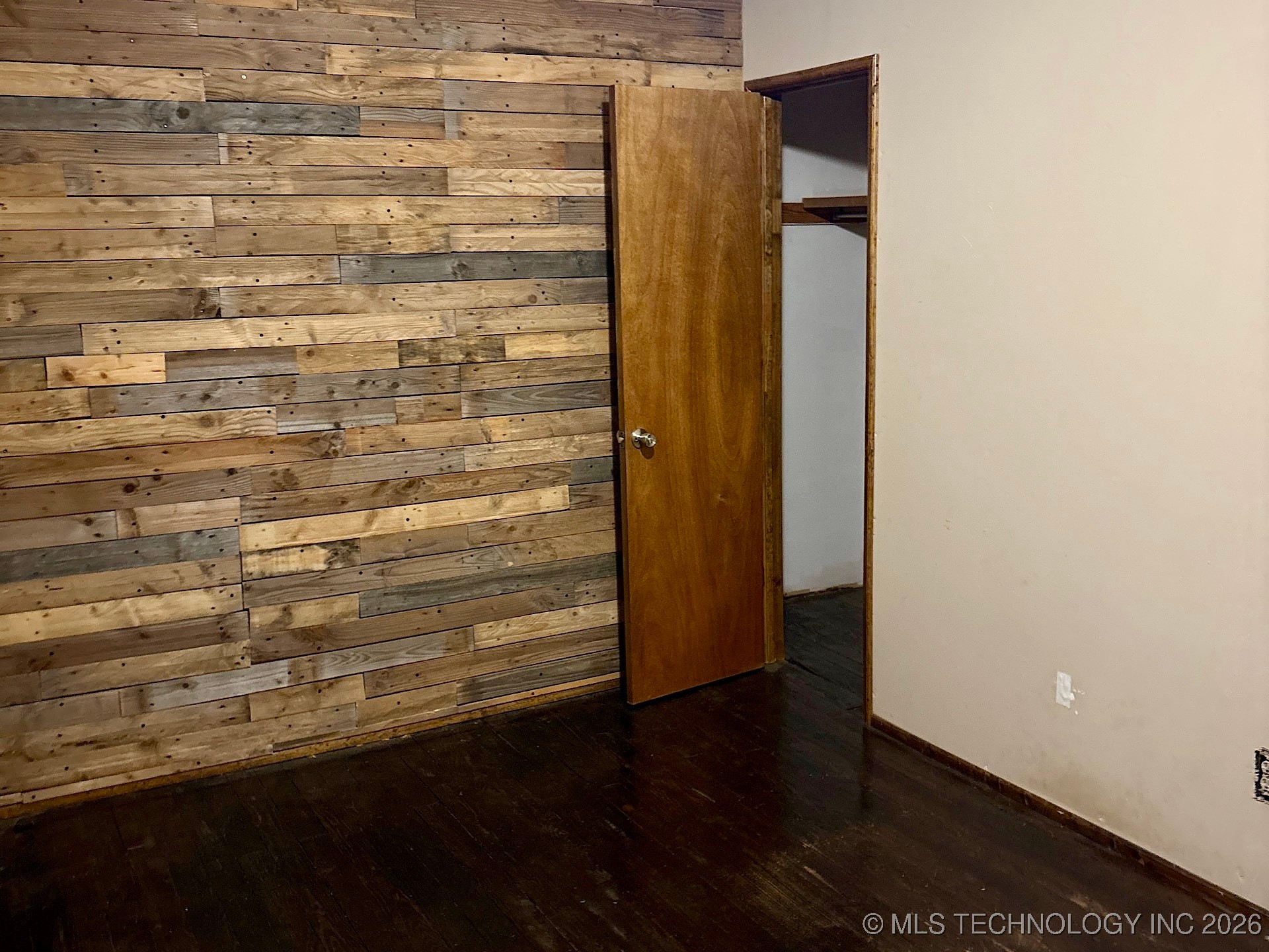 120 N Main Street Property Photo 18