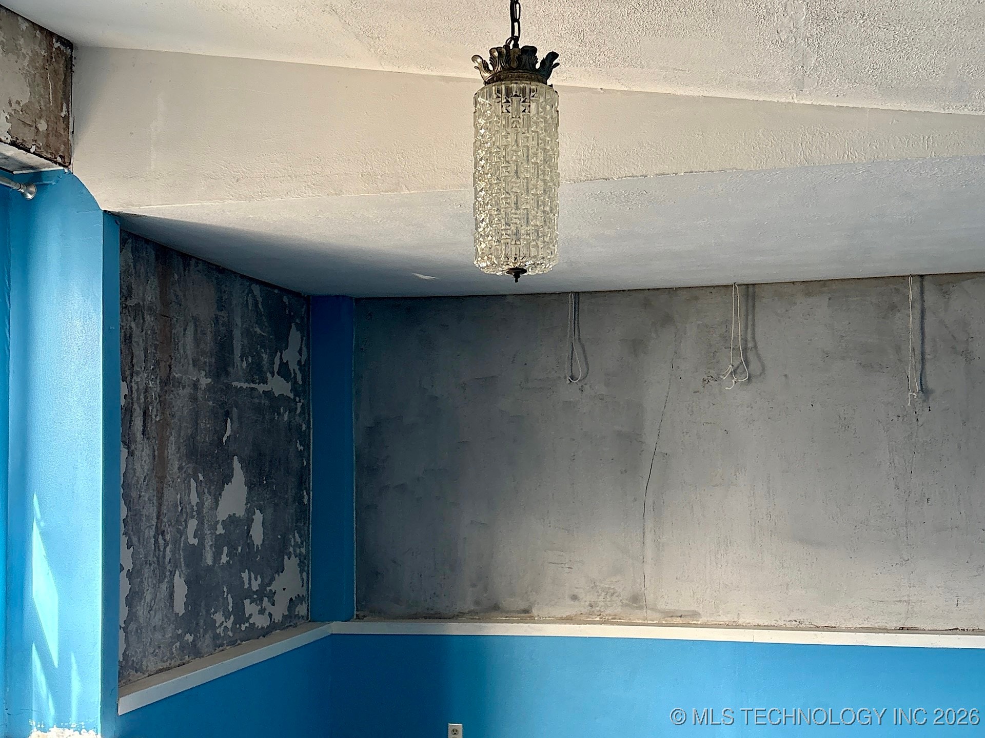 120 N Main Street Property Photo 25