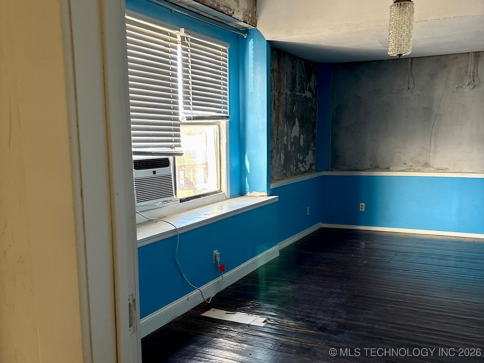 120 N Main Street Property Photo 26