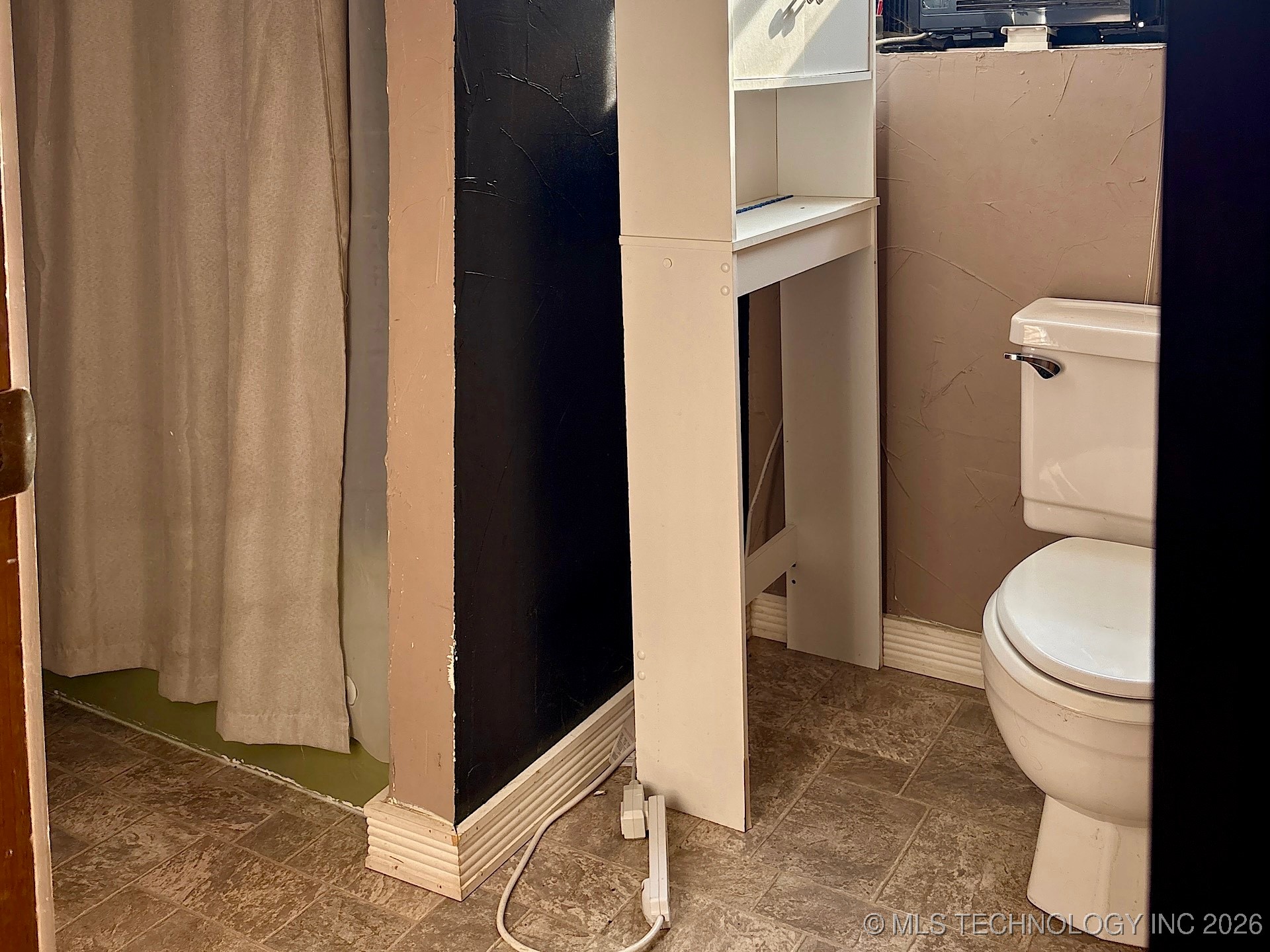 120 N Main Street Property Photo 45